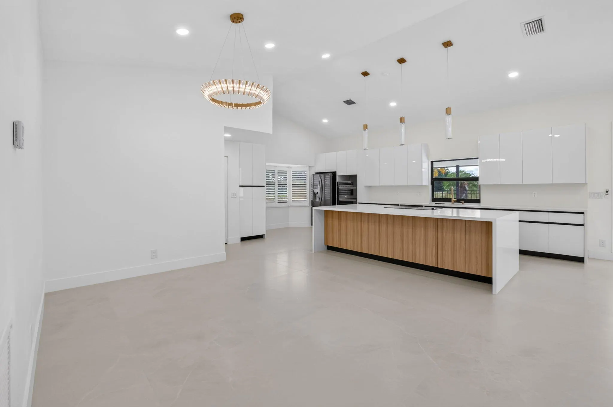 10226 FRESH MEADOW Lane