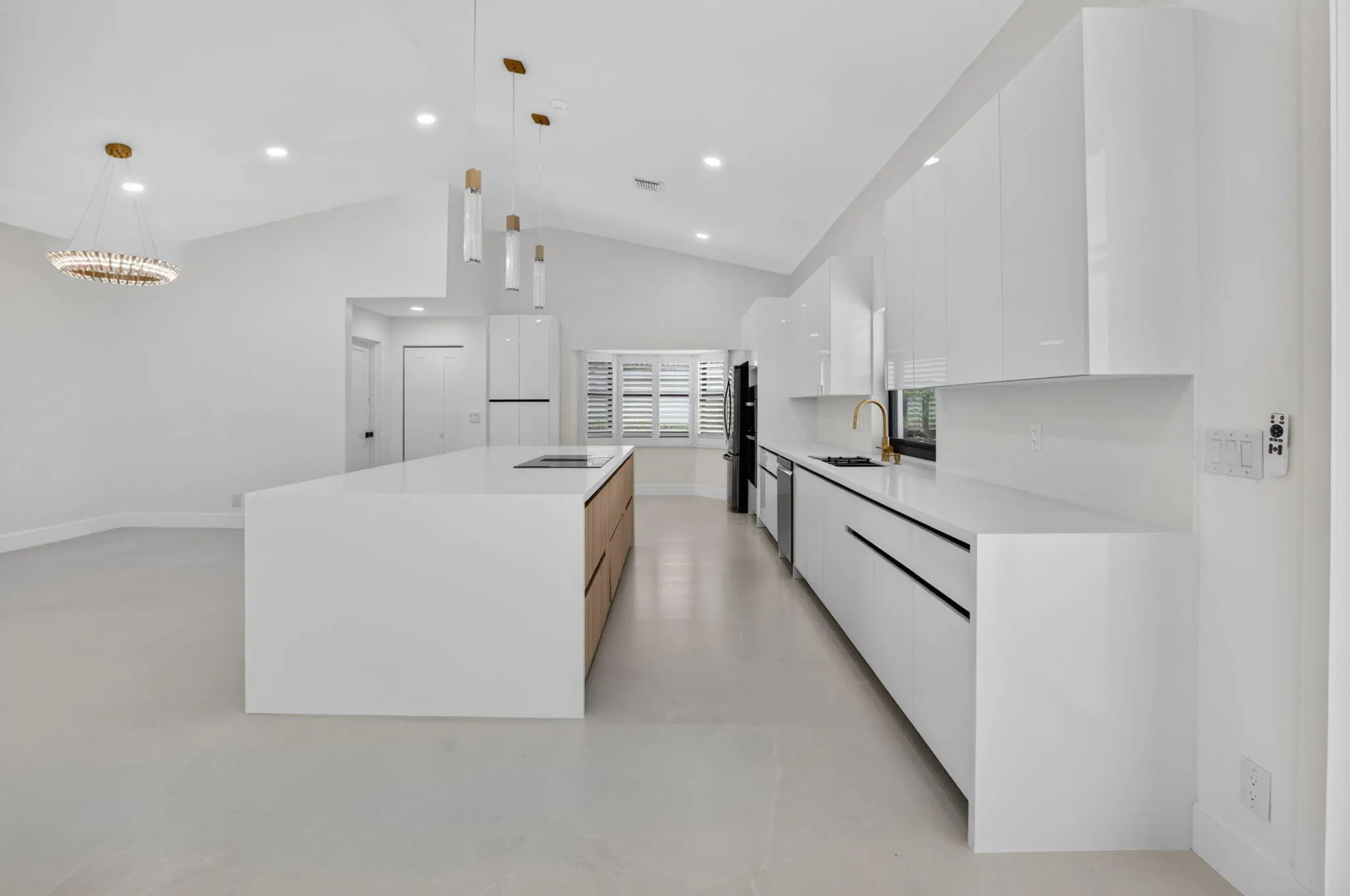 10226 FRESH MEADOW Lane