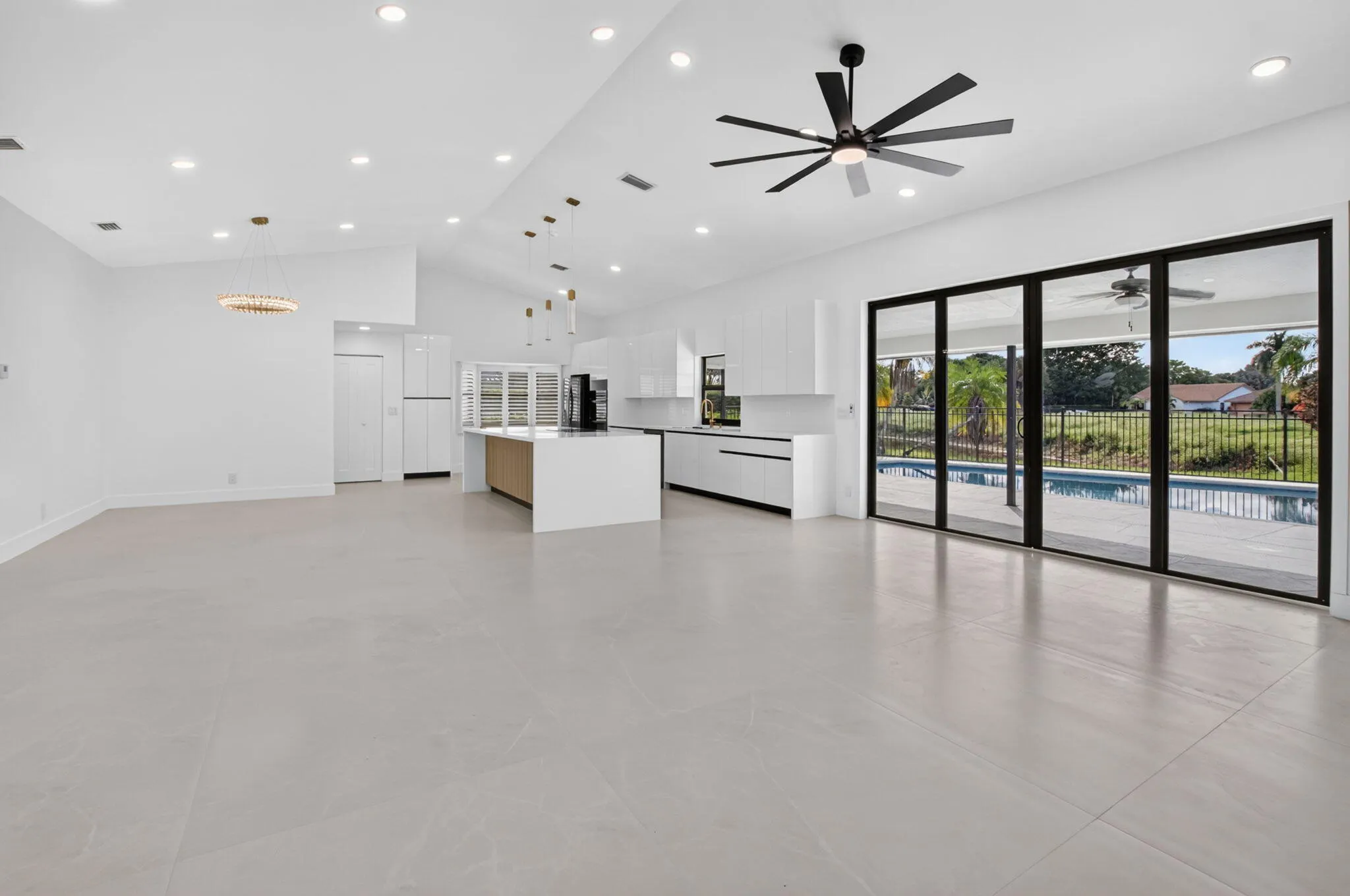 10226 FRESH MEADOW Lane