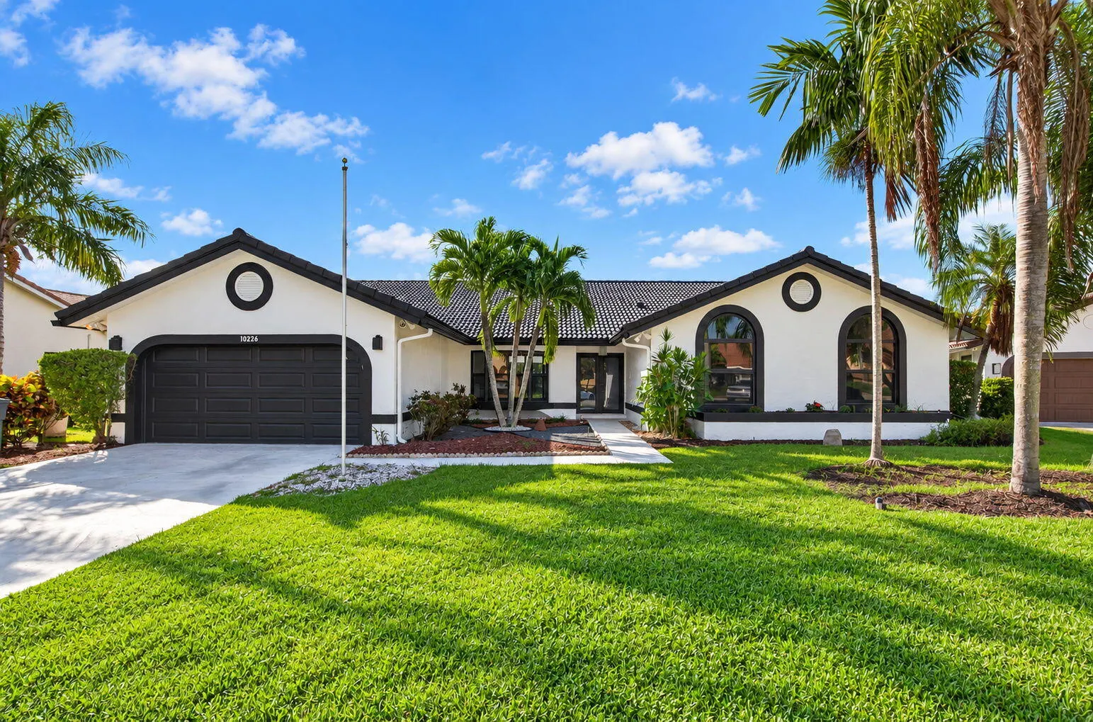 10226 FRESH MEADOW Lane