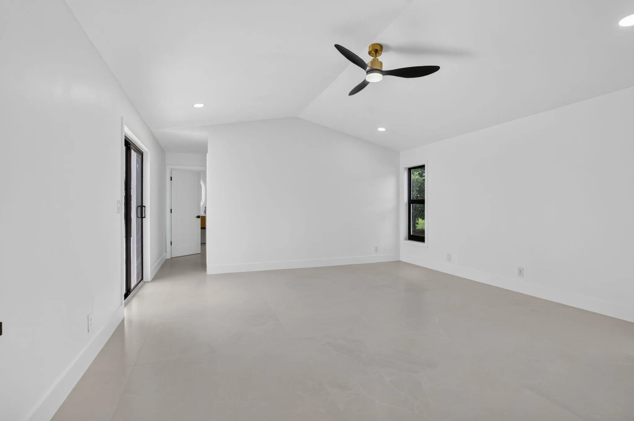 10226 FRESH MEADOW Lane