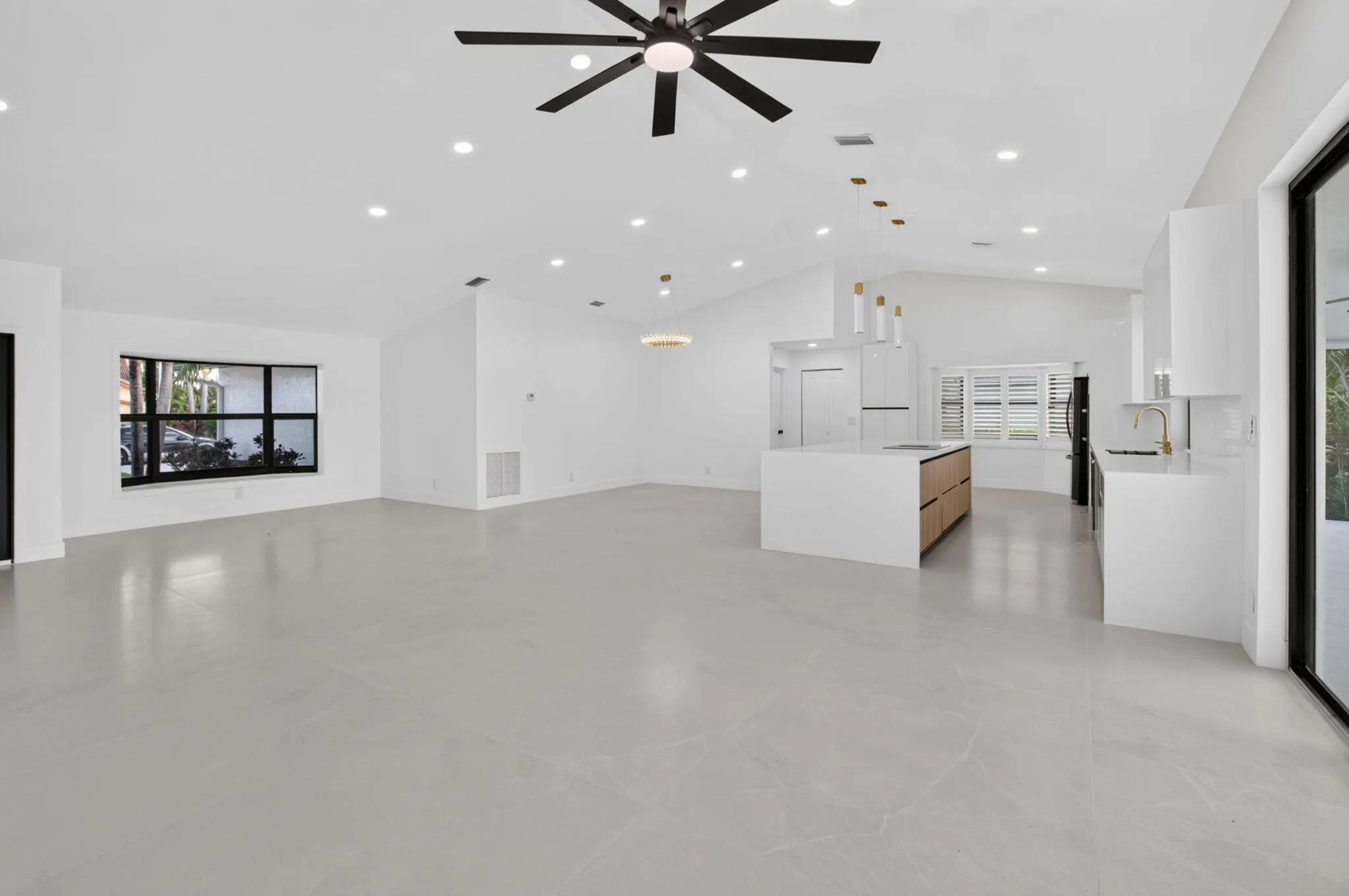 10226 FRESH MEADOW Lane