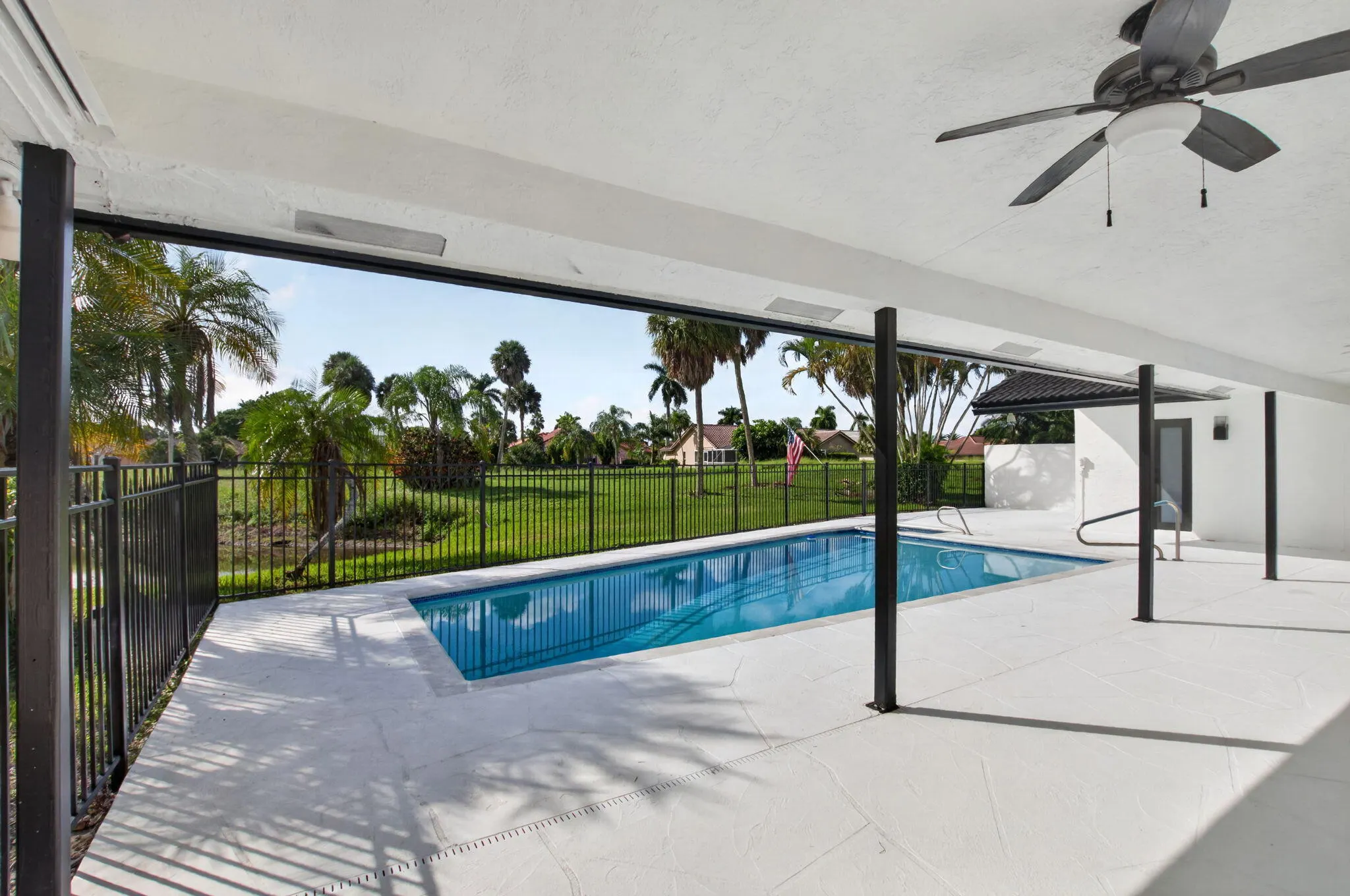 10226 FRESH MEADOW Lane