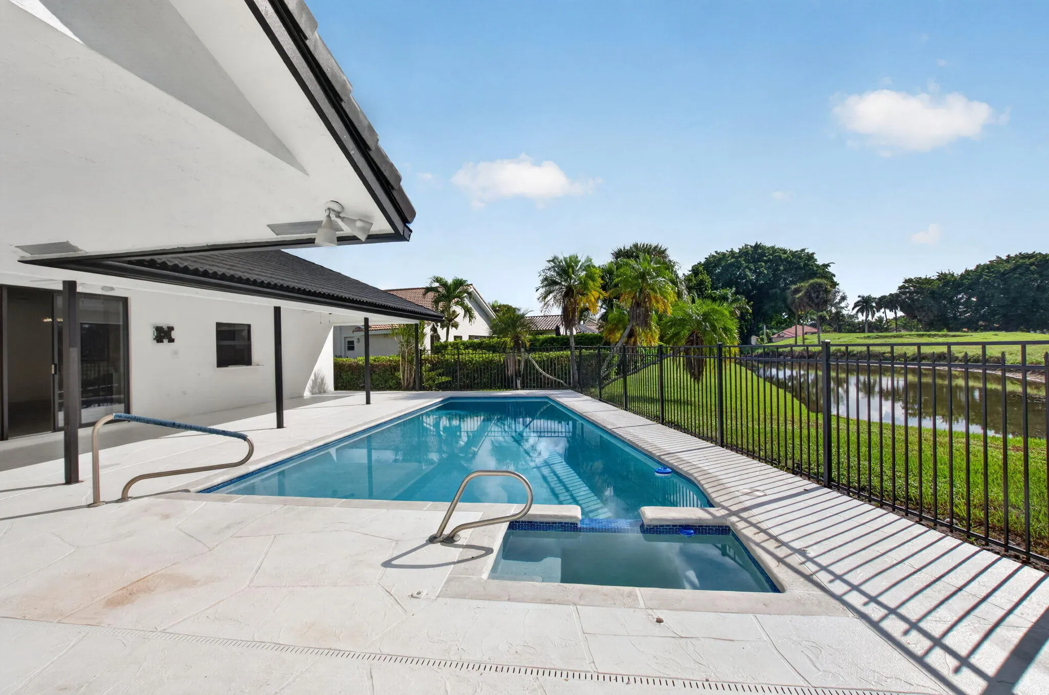 10226 FRESH MEADOW Lane