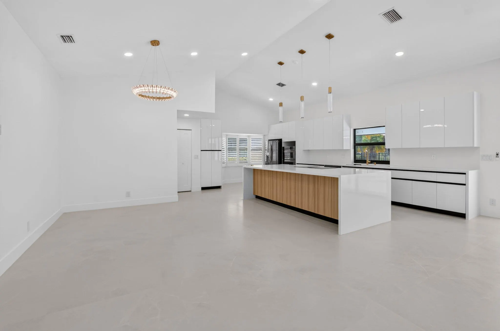 10226 FRESH MEADOW Lane