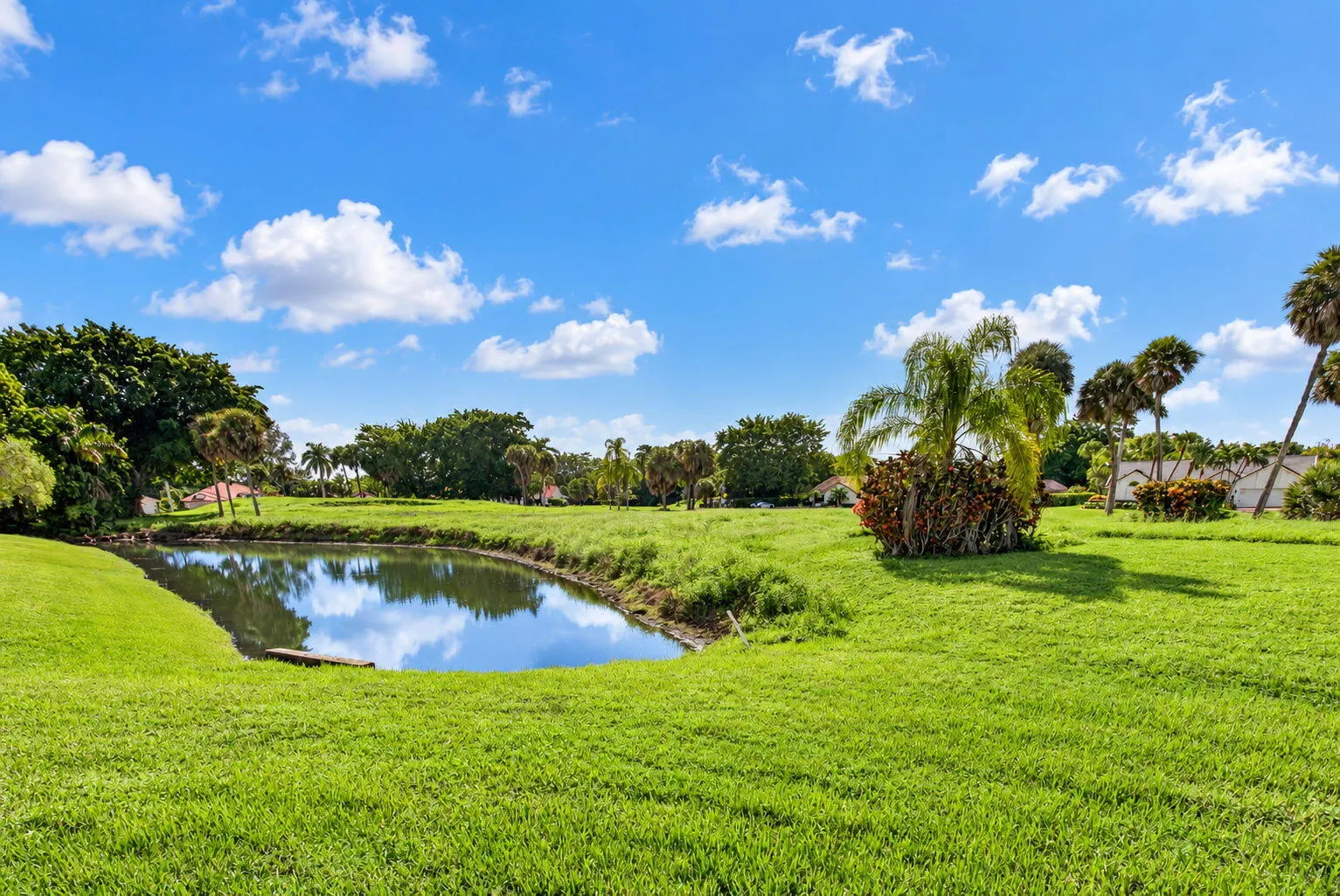 10226 FRESH MEADOW Lane