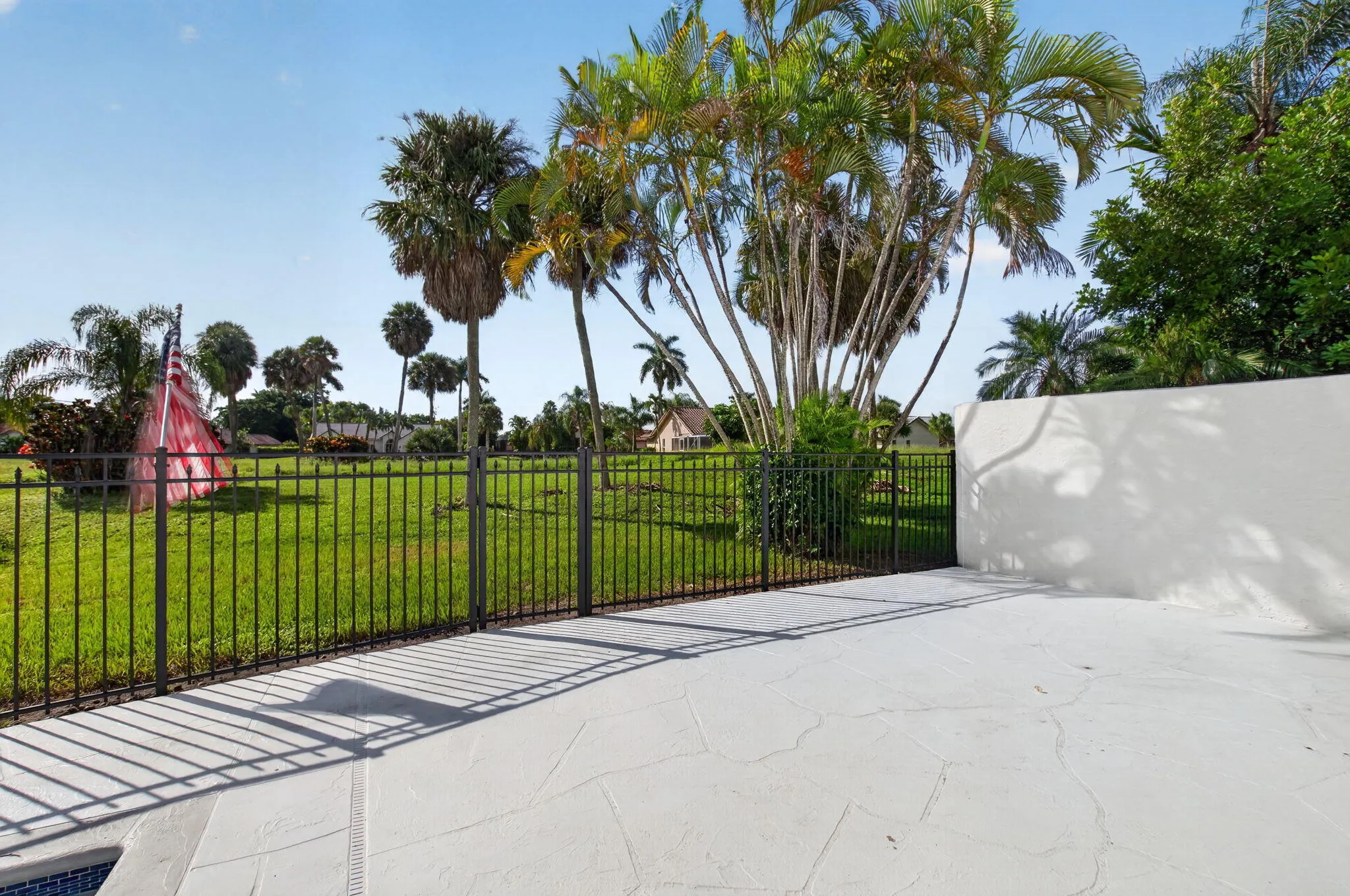 10226 FRESH MEADOW Lane