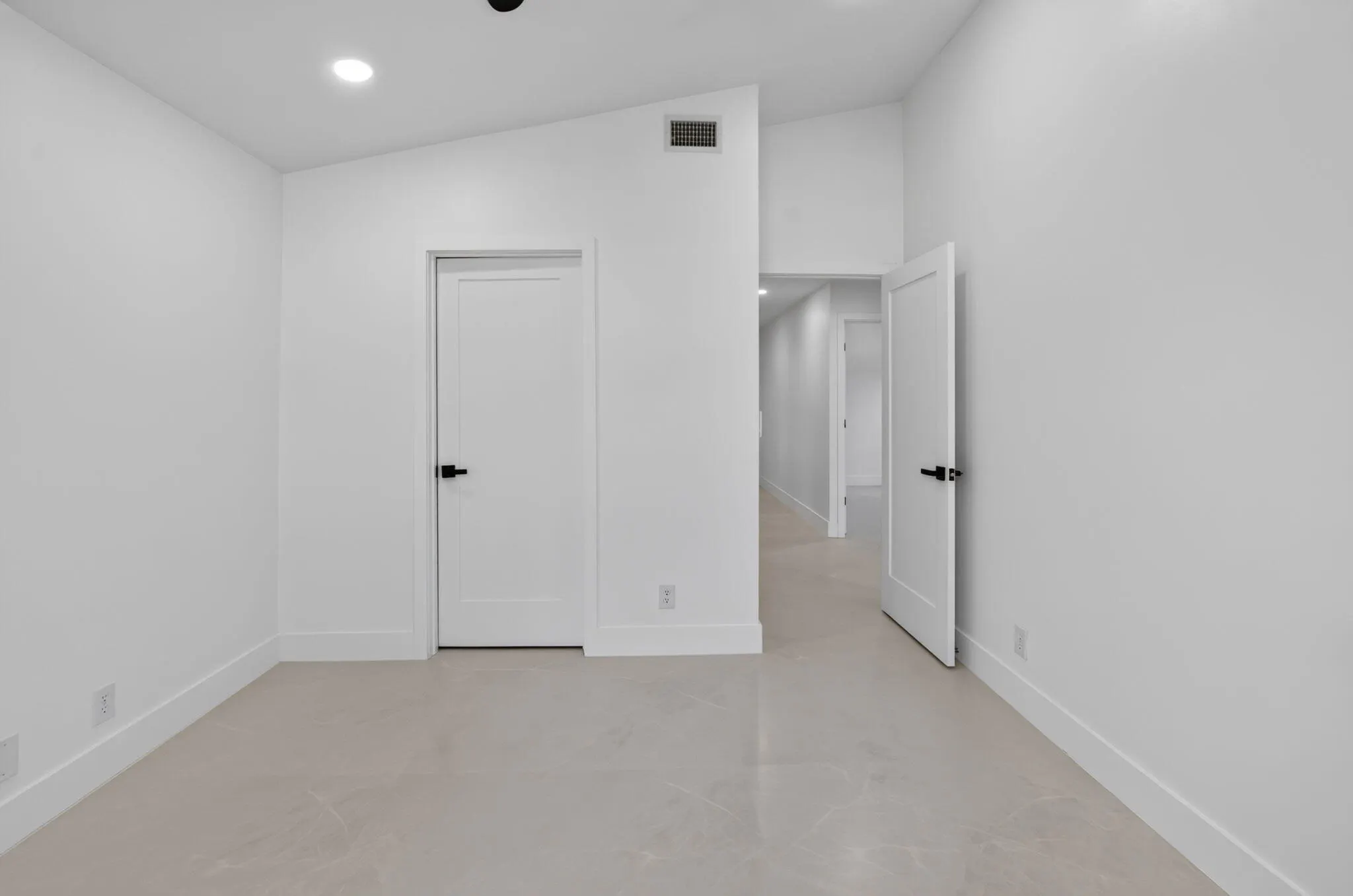 10226 FRESH MEADOW Lane