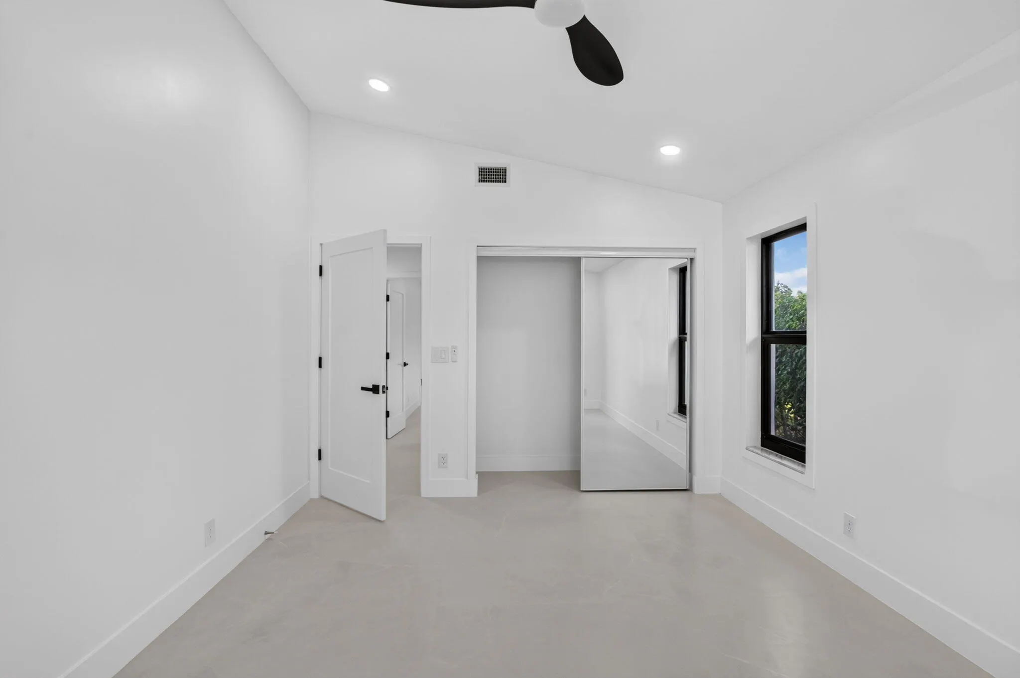 10226 FRESH MEADOW Lane