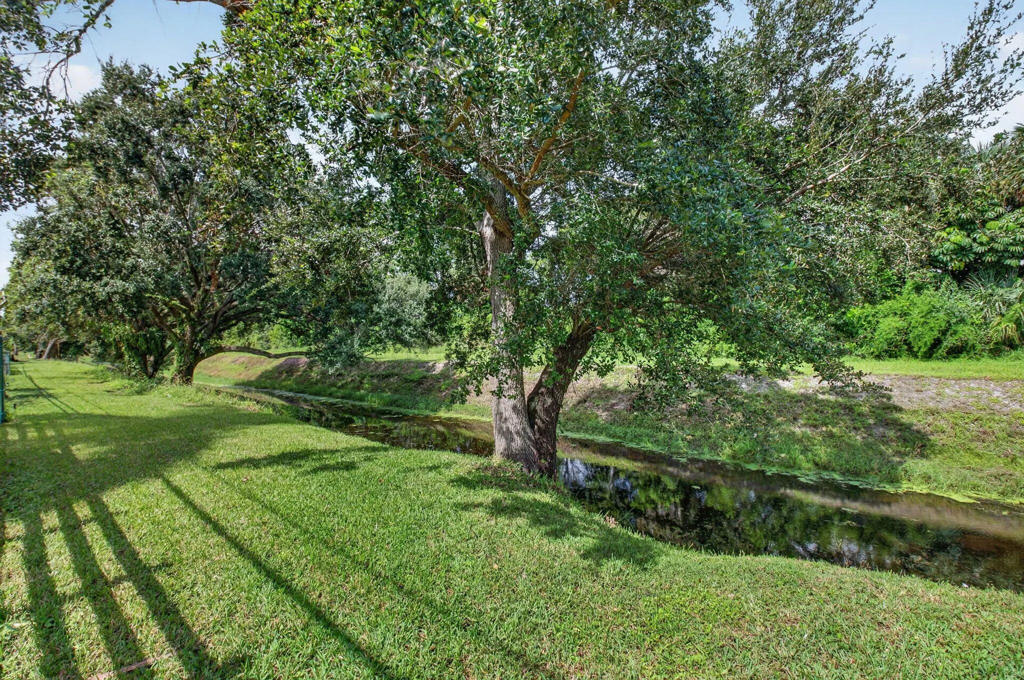 4675 CANAL Drive