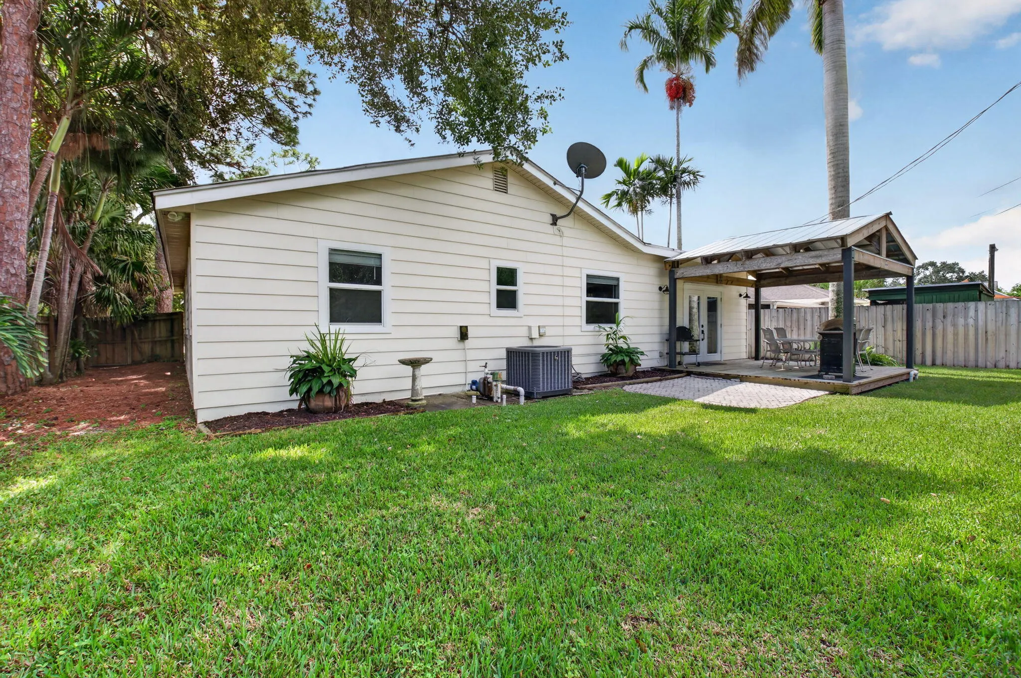 4675 CANAL Drive