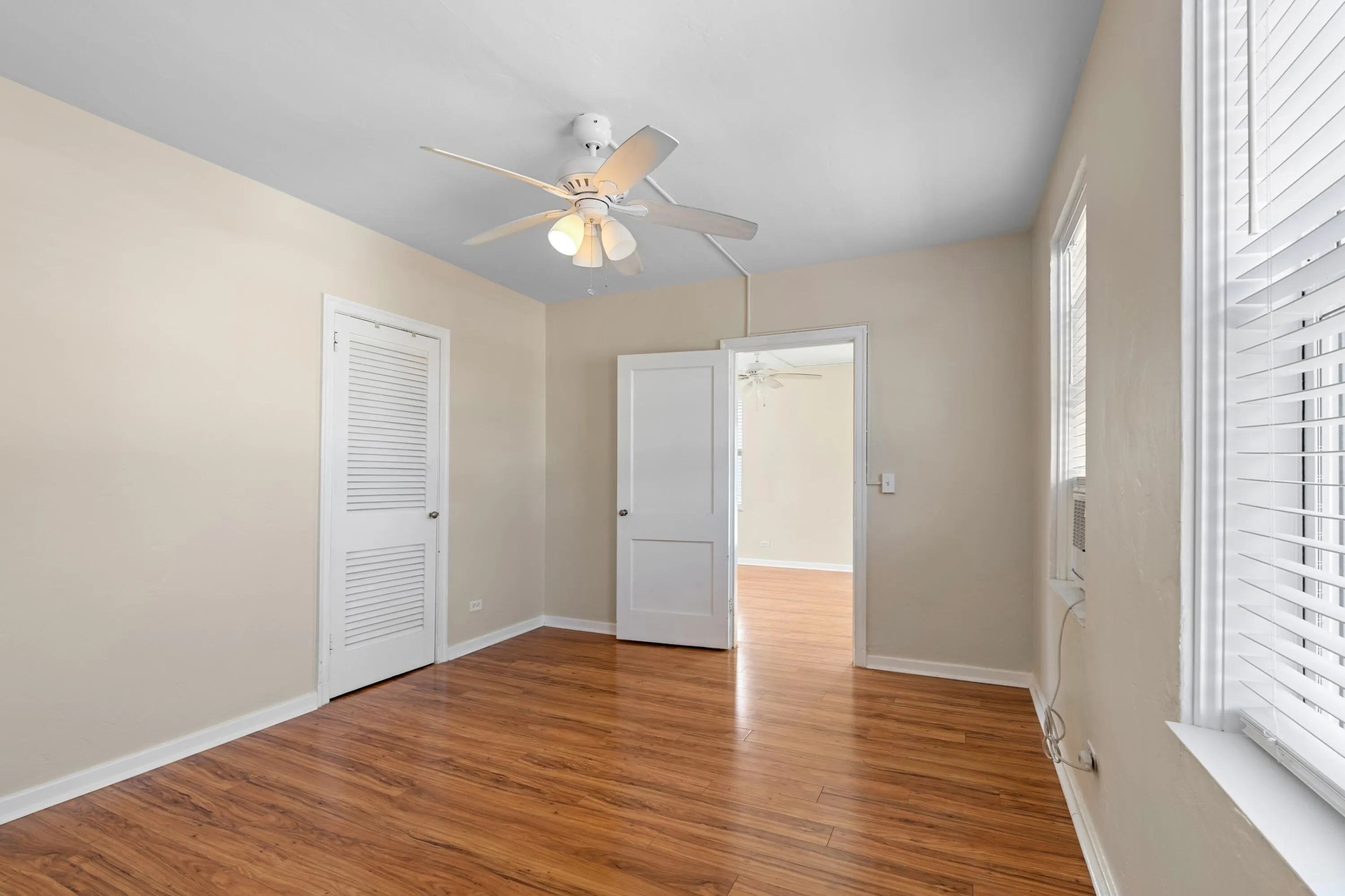 90 SE 5th Avenue #4