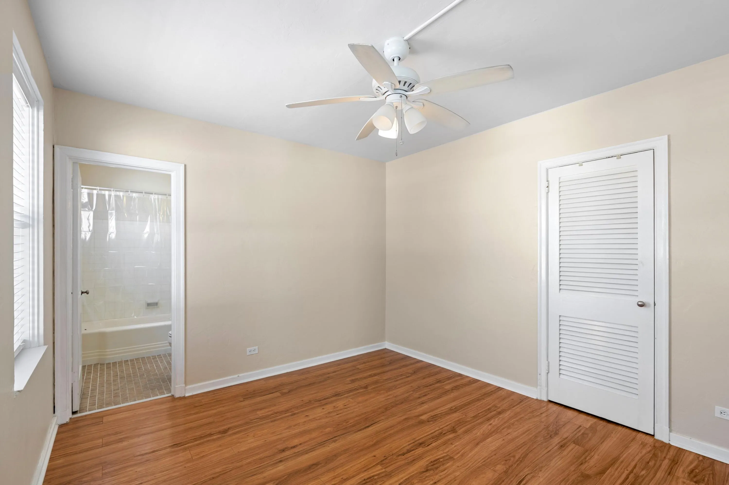 90 SE 5th Avenue #4