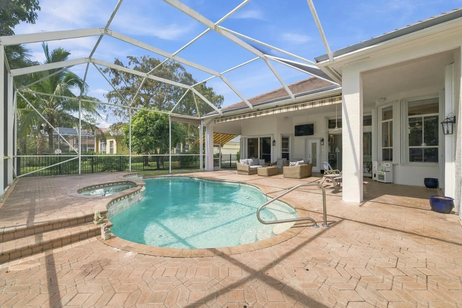 17104 GULF PINE Circle