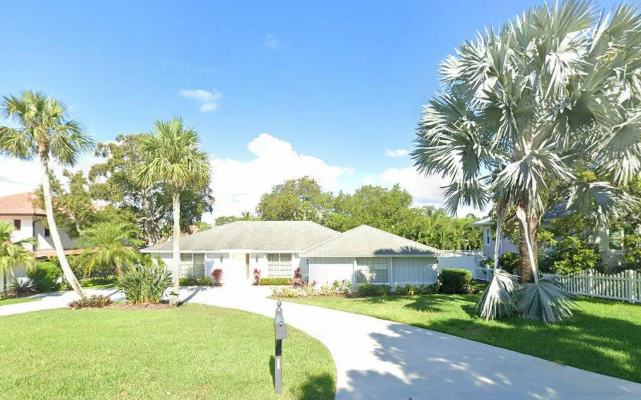21 Middle Road