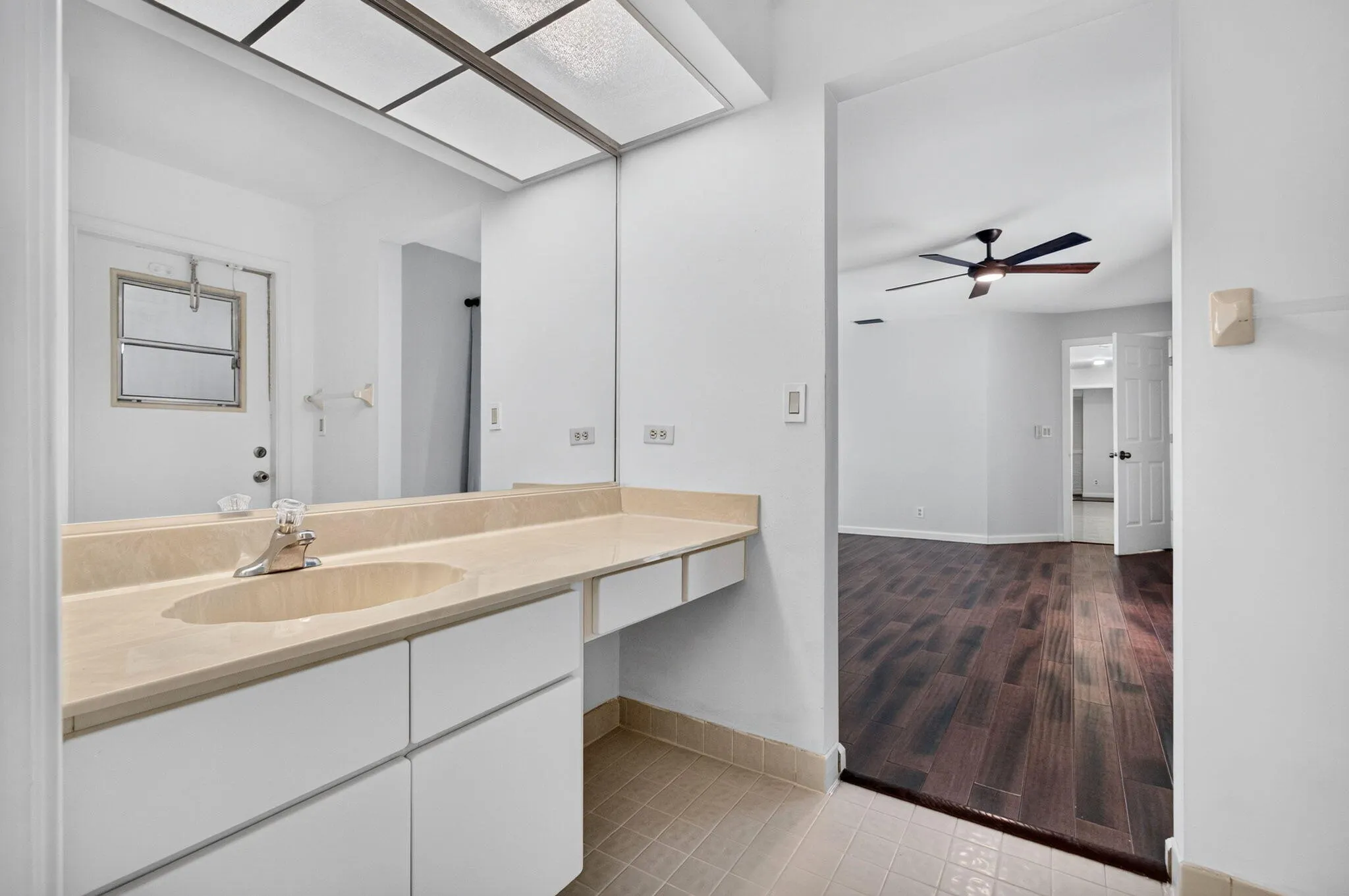 10145 HARBOURTOWN Court