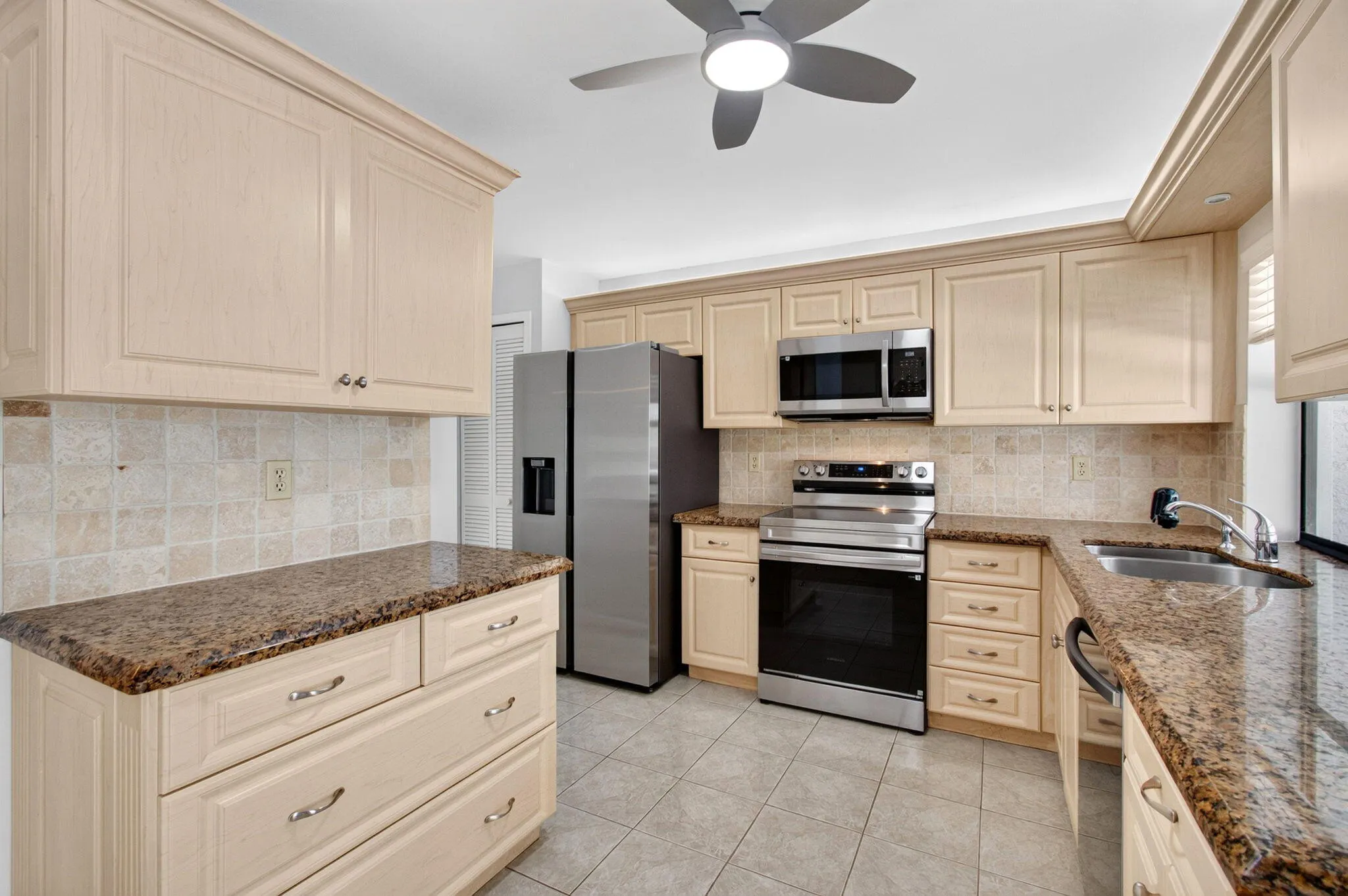 10145 HARBOURTOWN Court