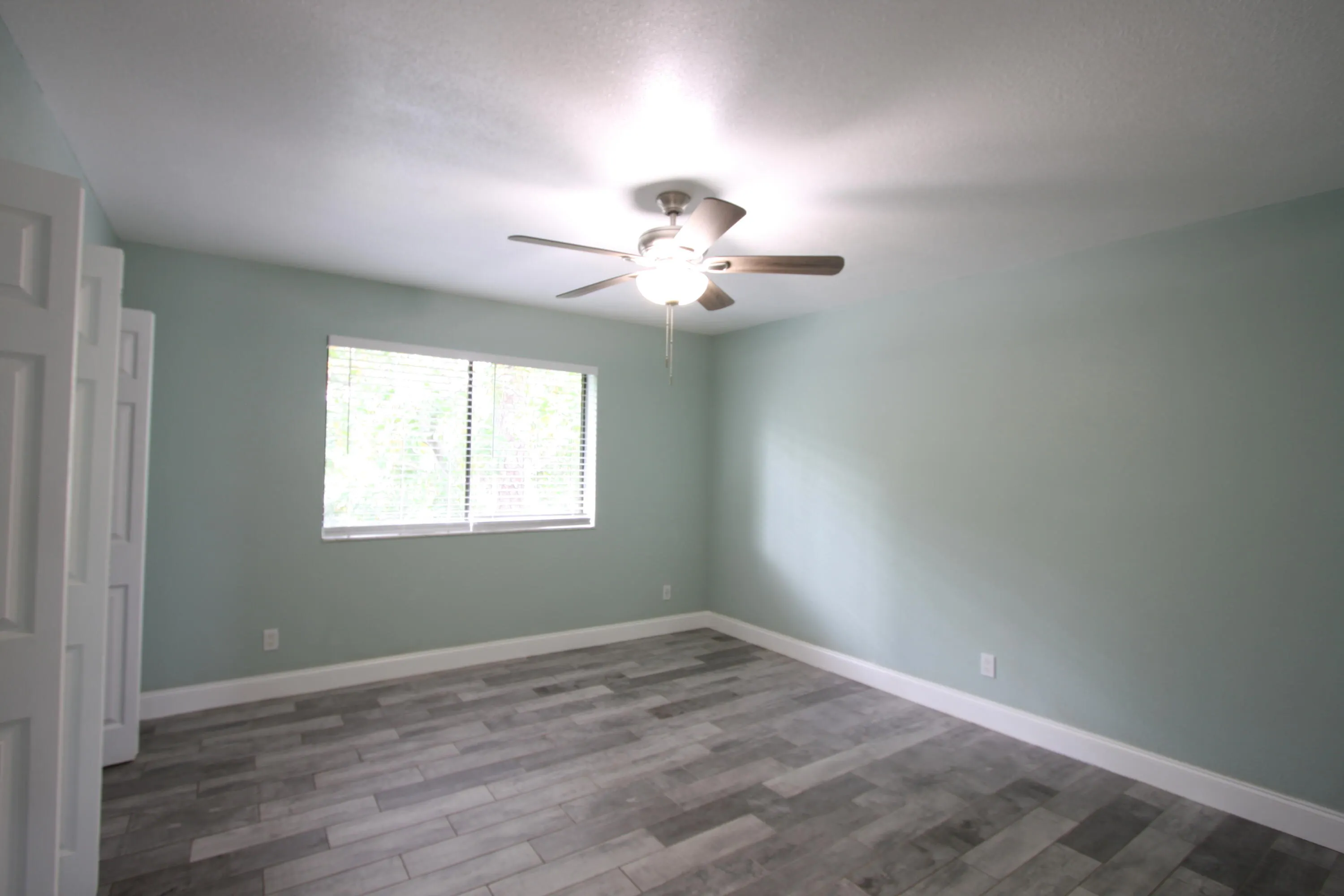 1141 GOLDENROD Road