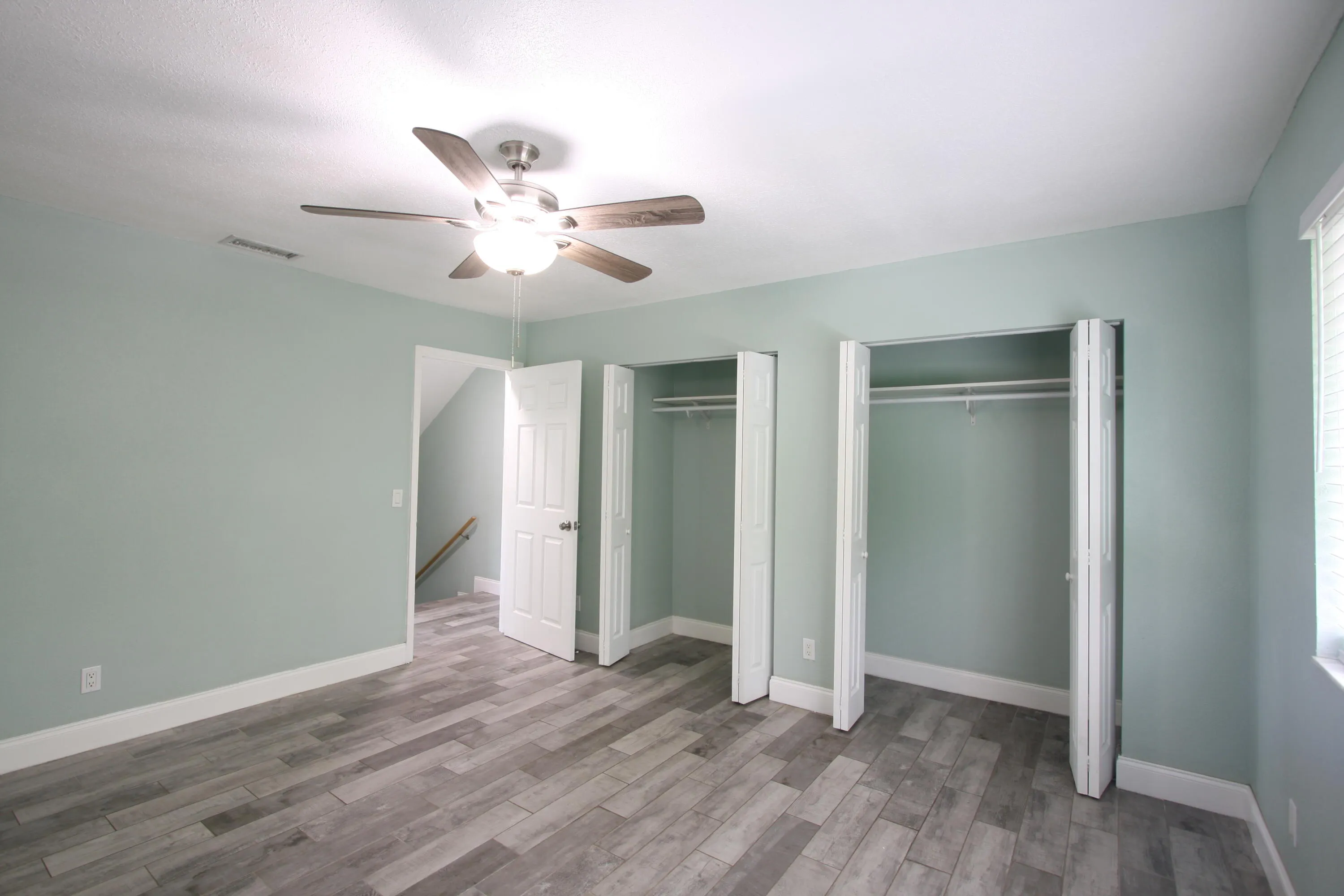 1141 GOLDENROD Road
