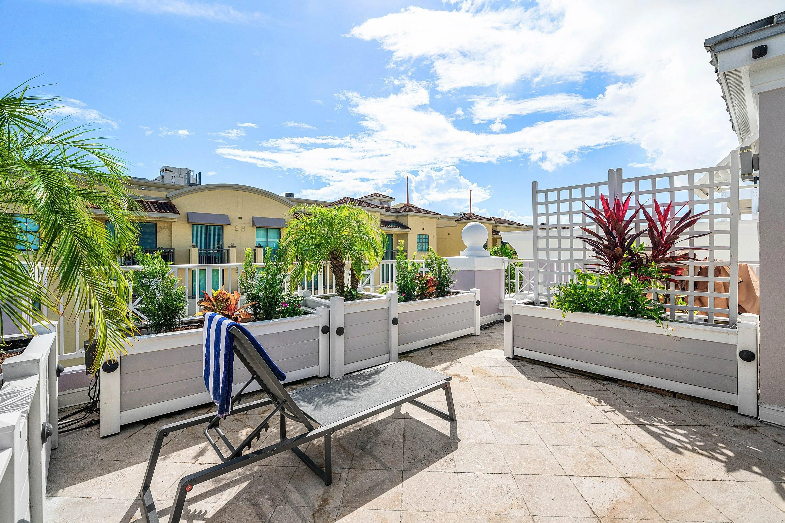 12 SE 1st Avenue #301