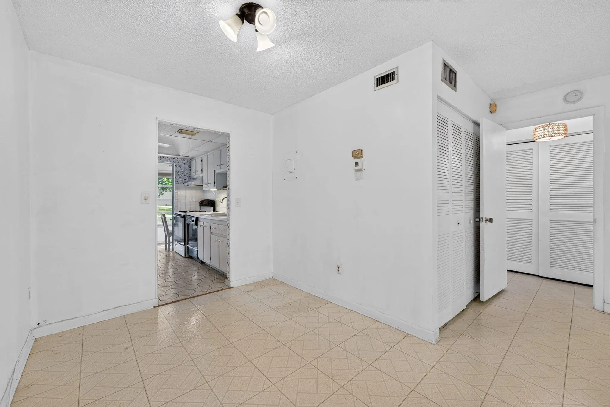 7490 NW 1st Street #104