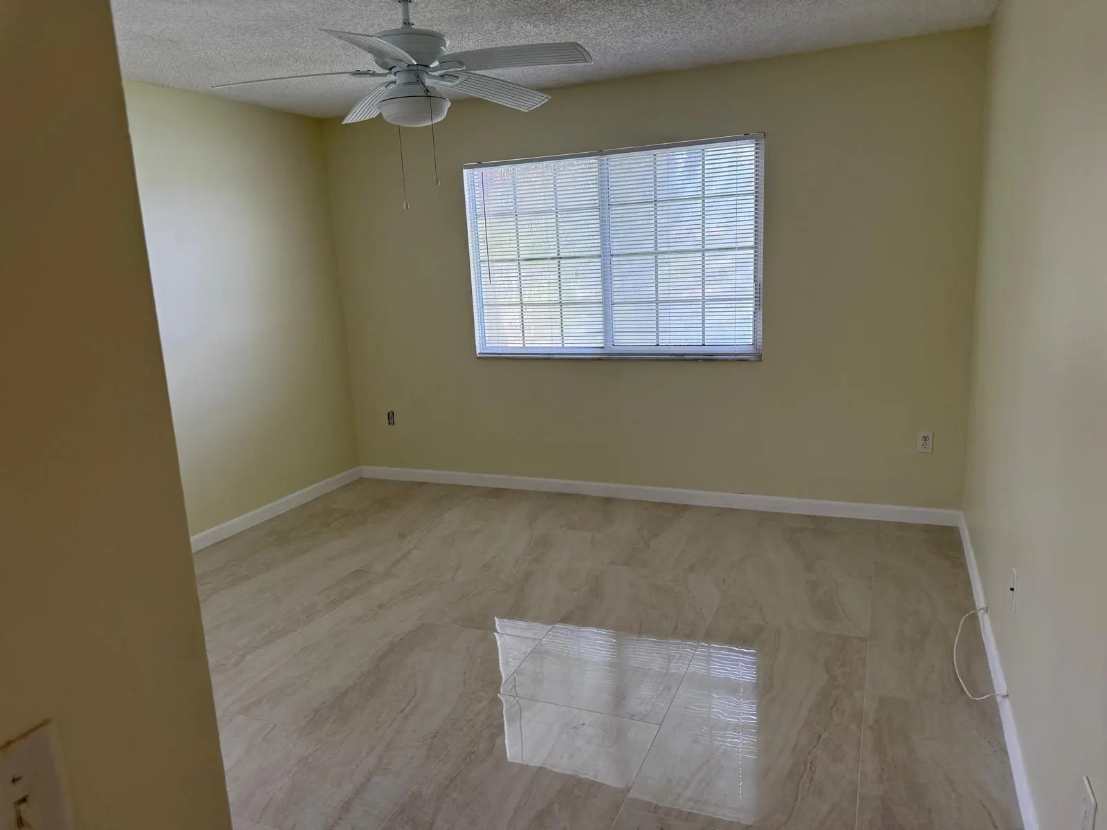 5061 WILES Road #202