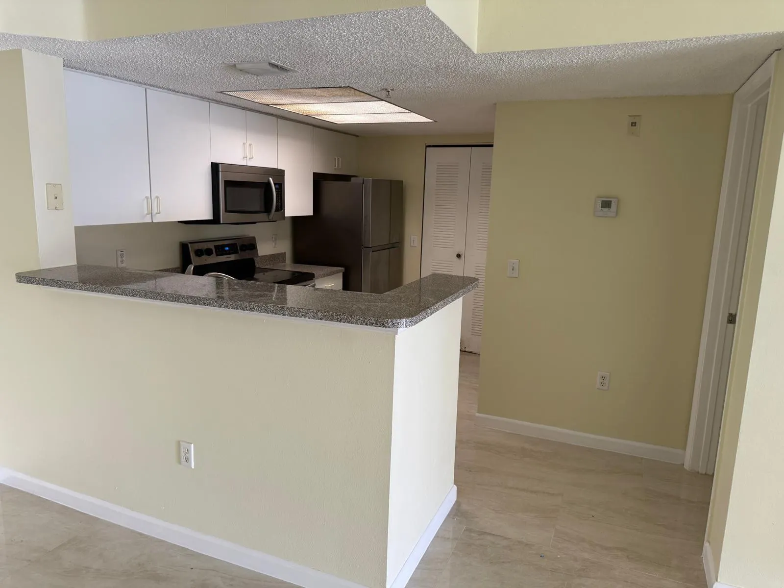 5061 WILES Road #202