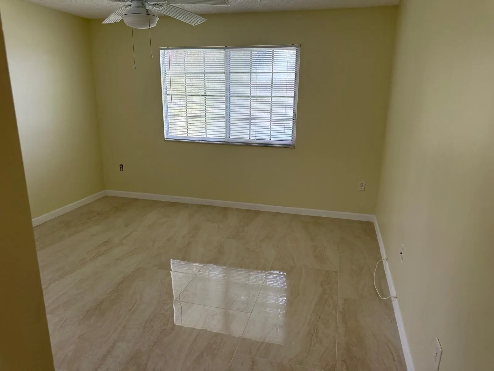 5061 WILES Road #202
