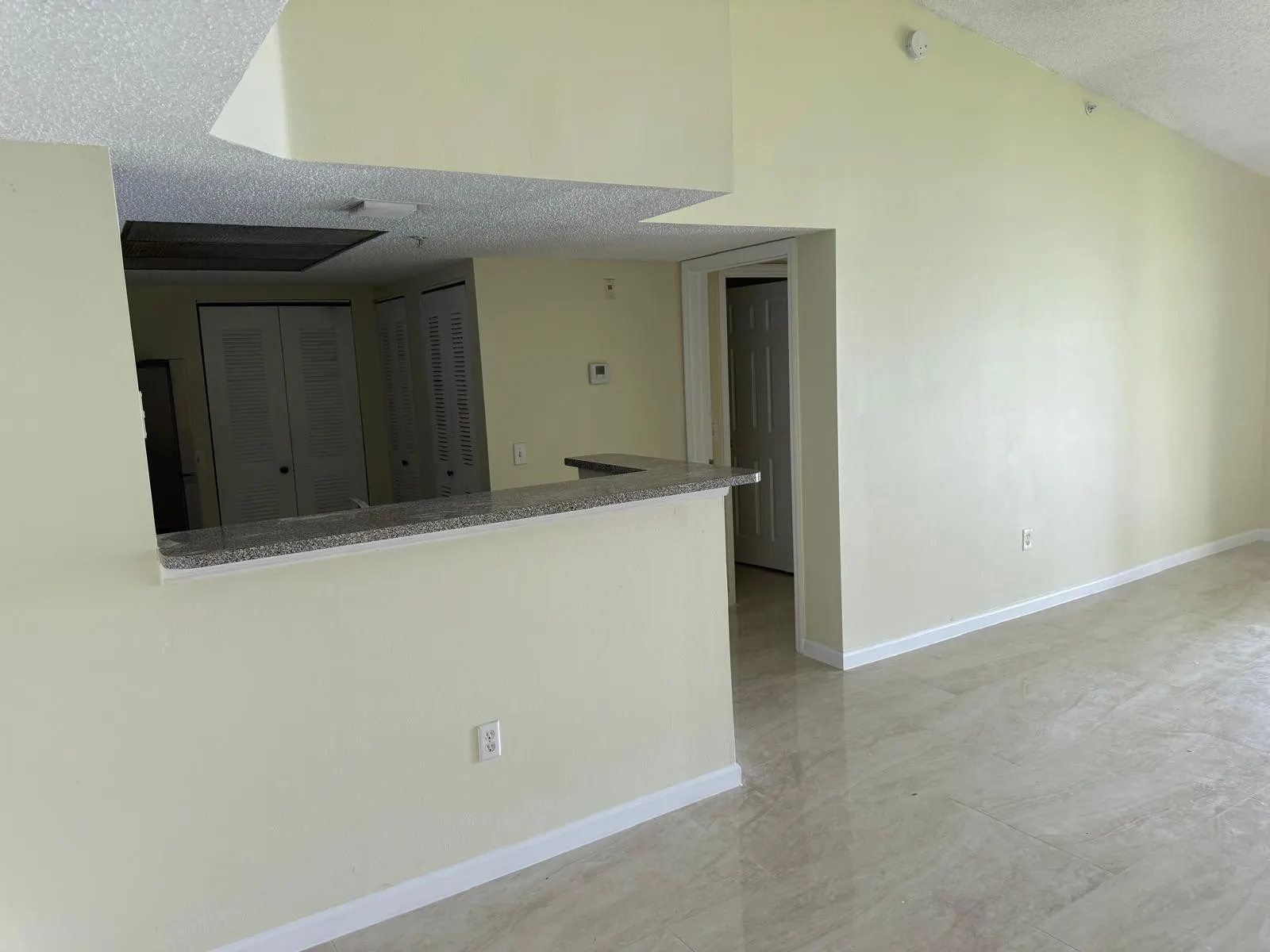 5061 WILES Road #202