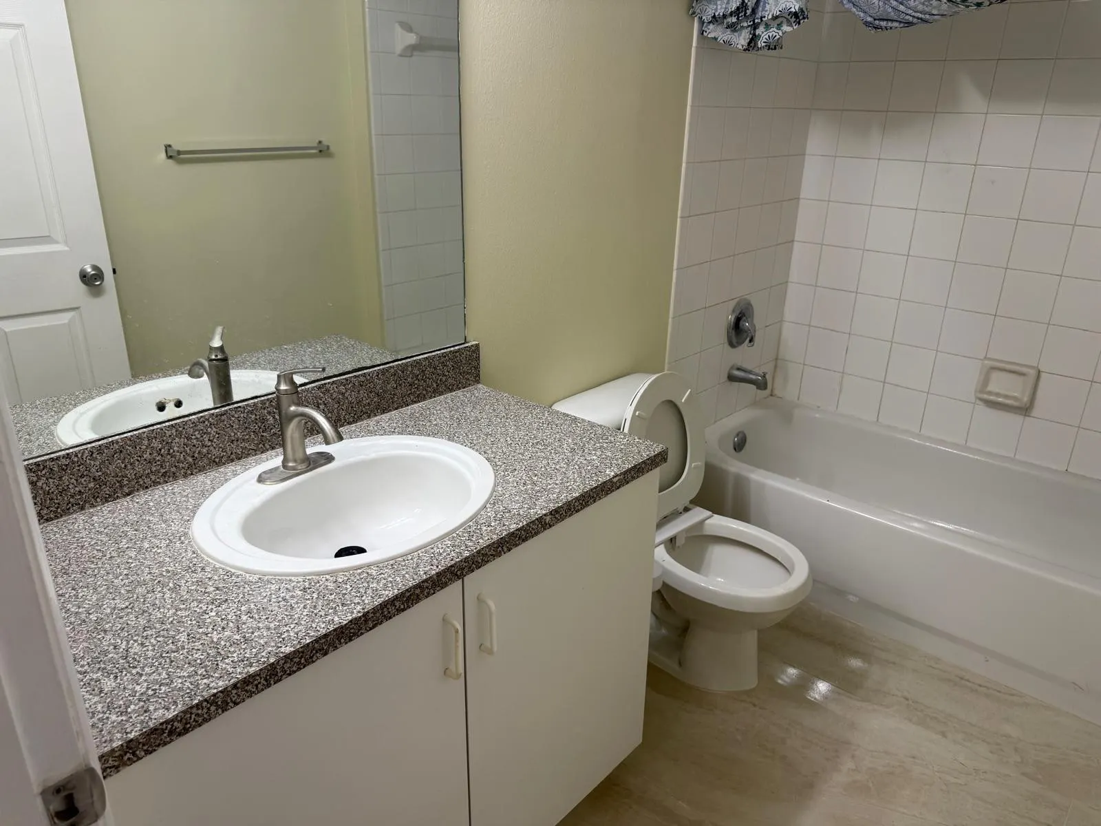 5061 WILES Road #202