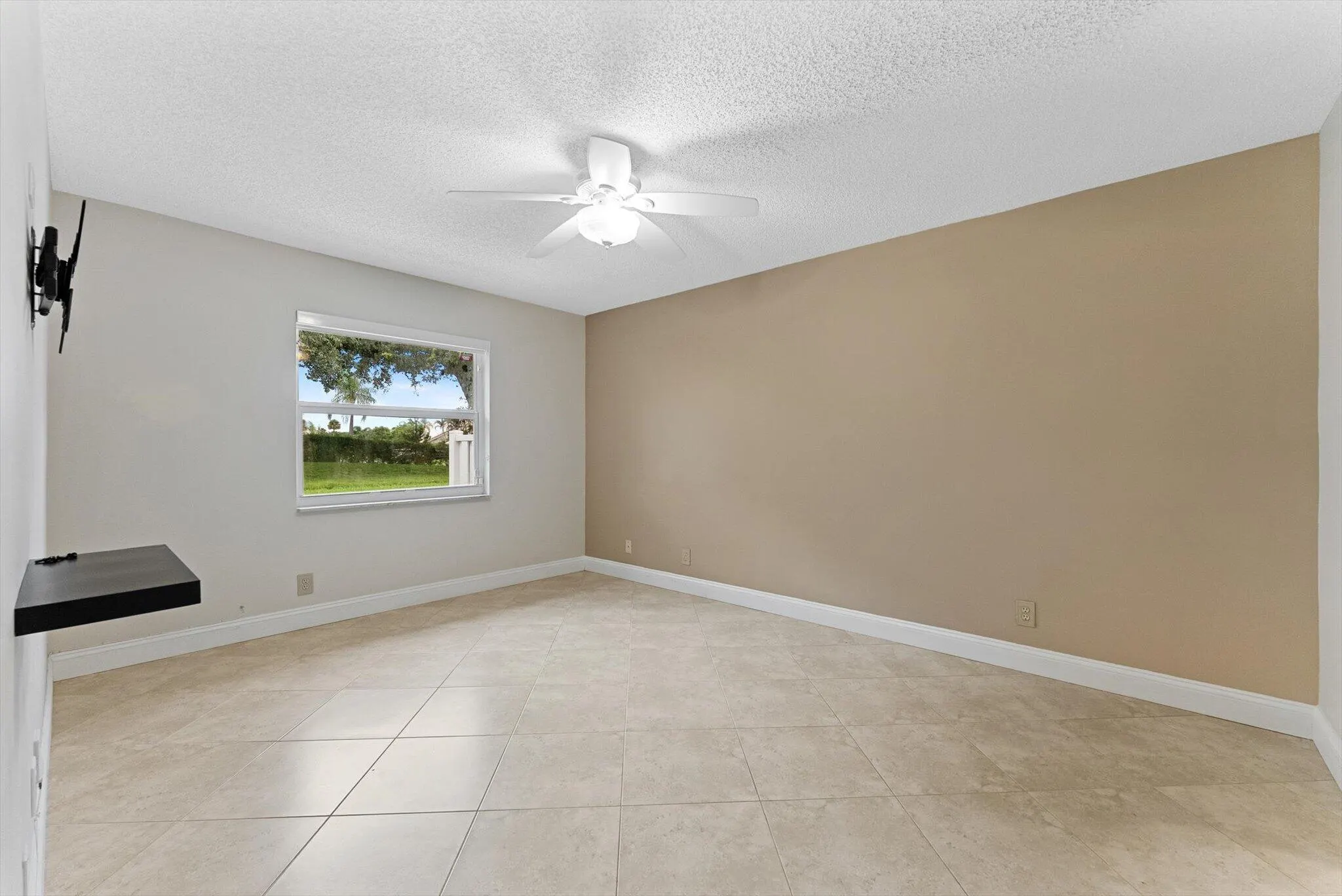 8959 Sunnywood Place