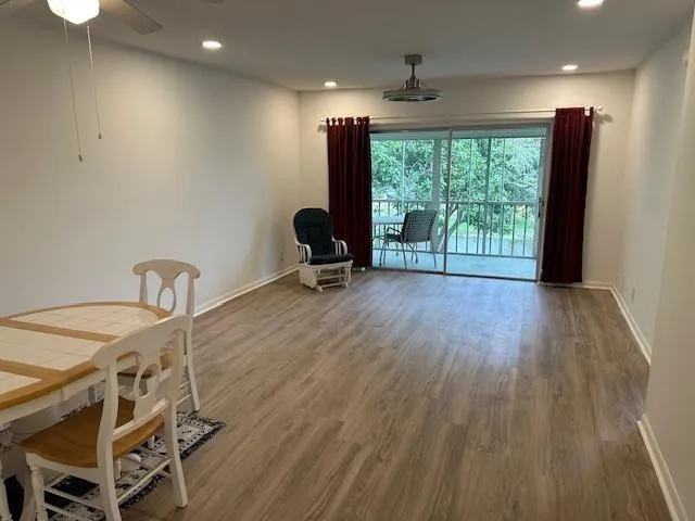 7305 NW 5TH Place #206