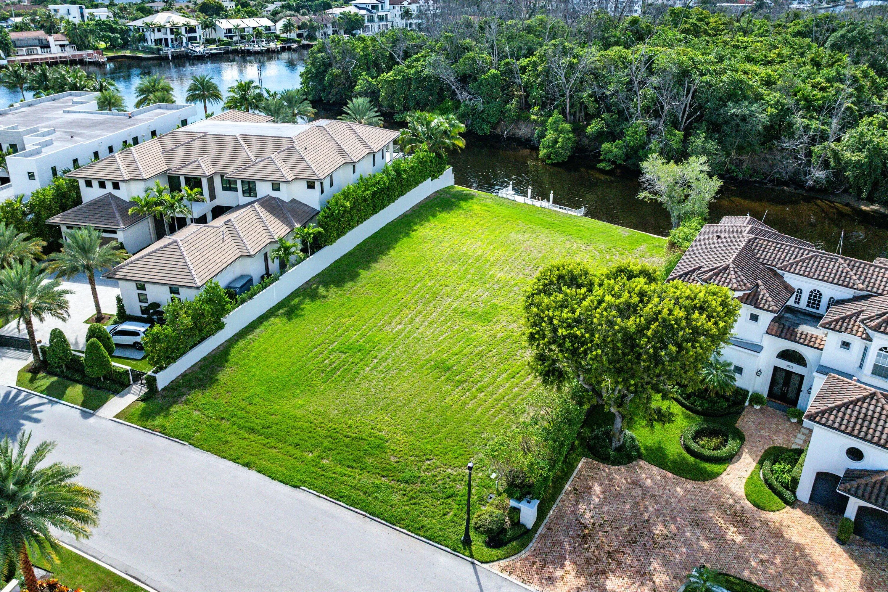 348 E Alexander Palm Road