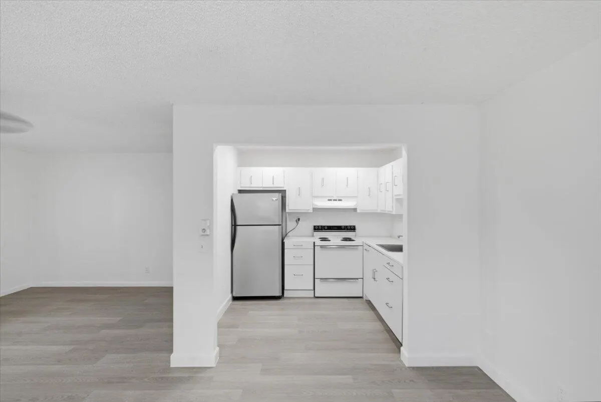 527 Normandy K