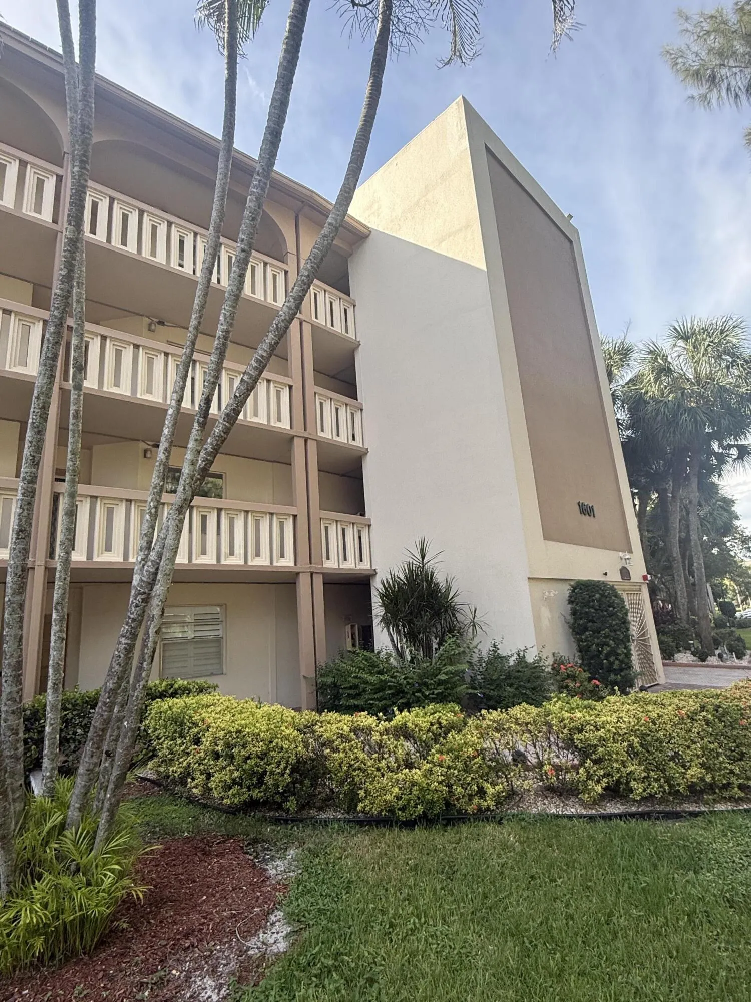 1601 ABACO Drive #L4