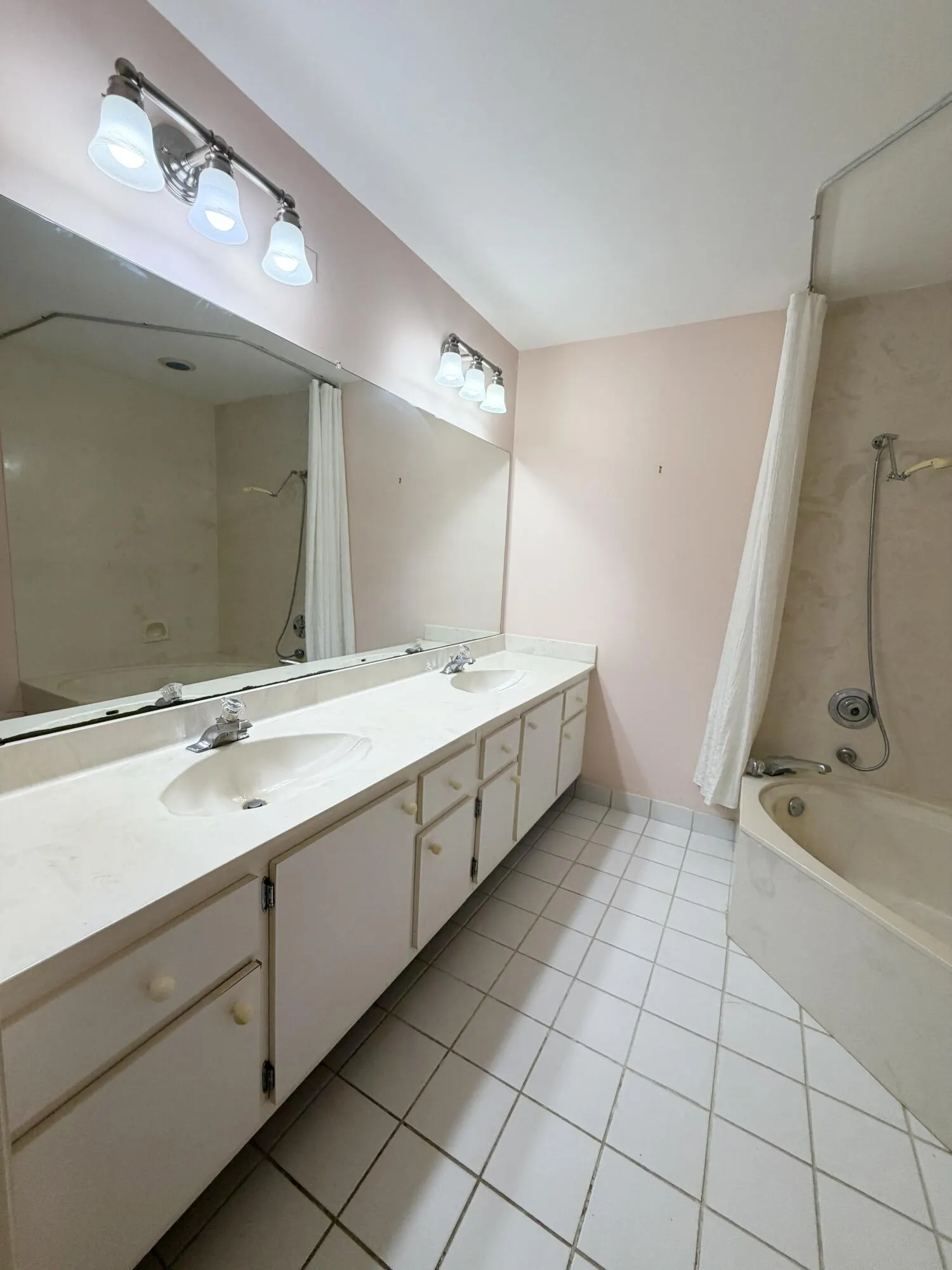 40 Pelican Pointe Drive #205