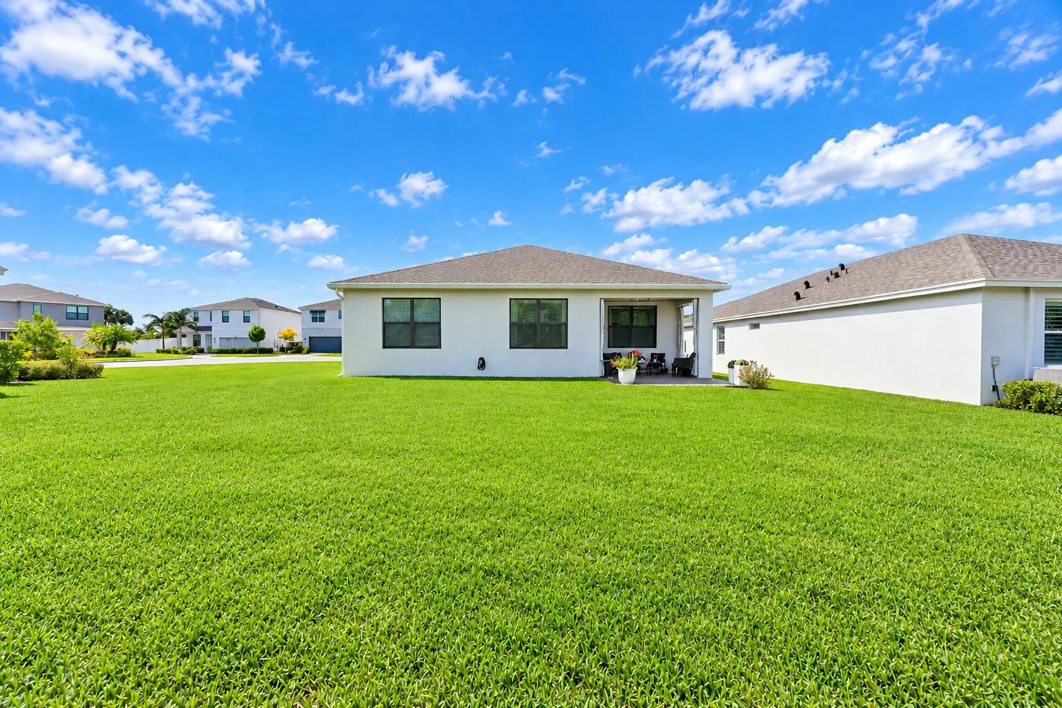 2005 NE Ocean Dunes Drive