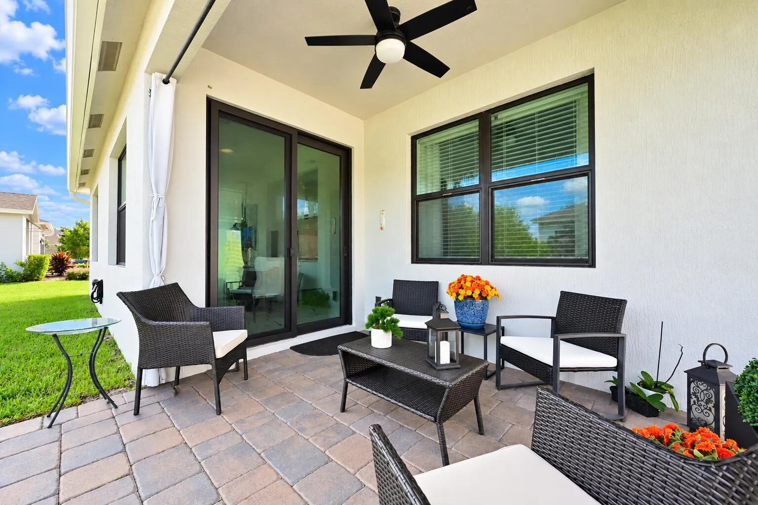 2005 NE Ocean Dunes Drive
