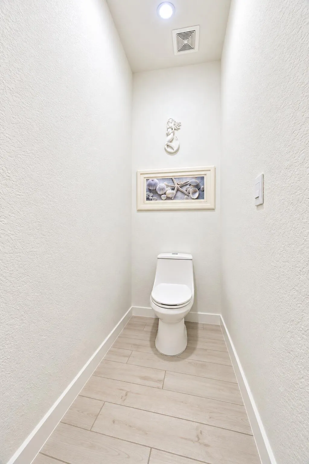 2005 NE Ocean Dunes Drive