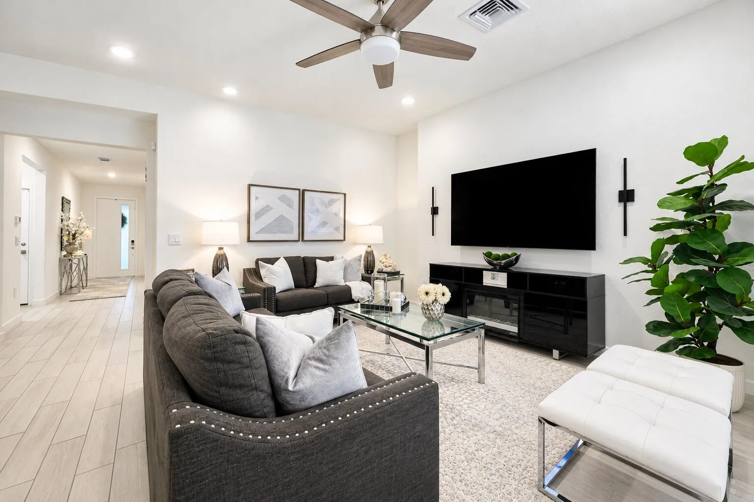 2005 NE Ocean Dunes Drive