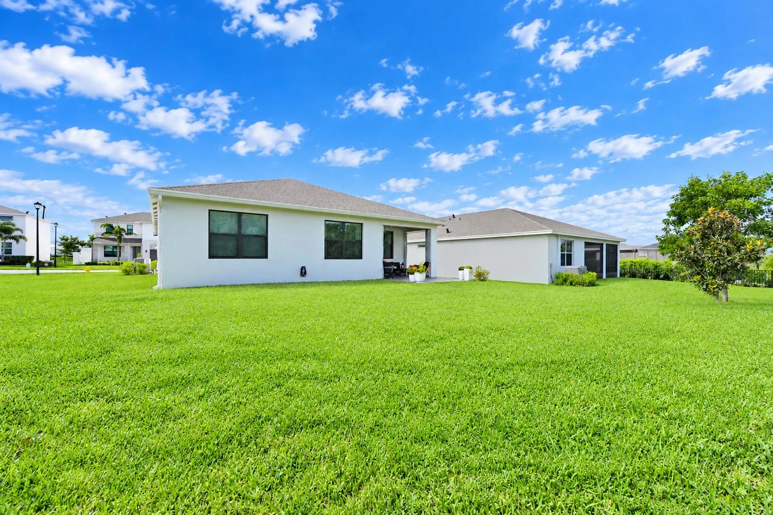 2005 NE Ocean Dunes Drive