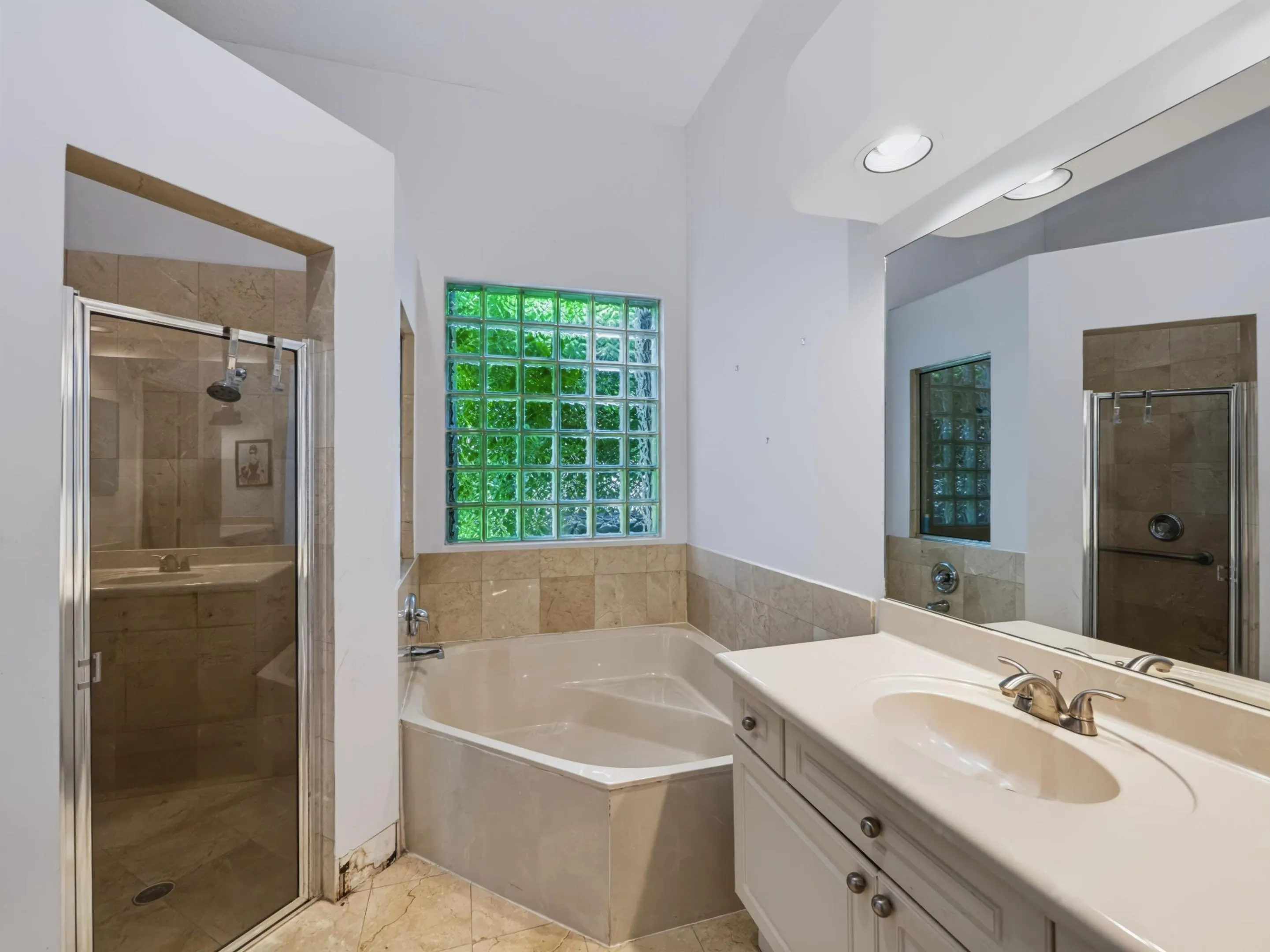 5574 Bermuda Dunes Circle