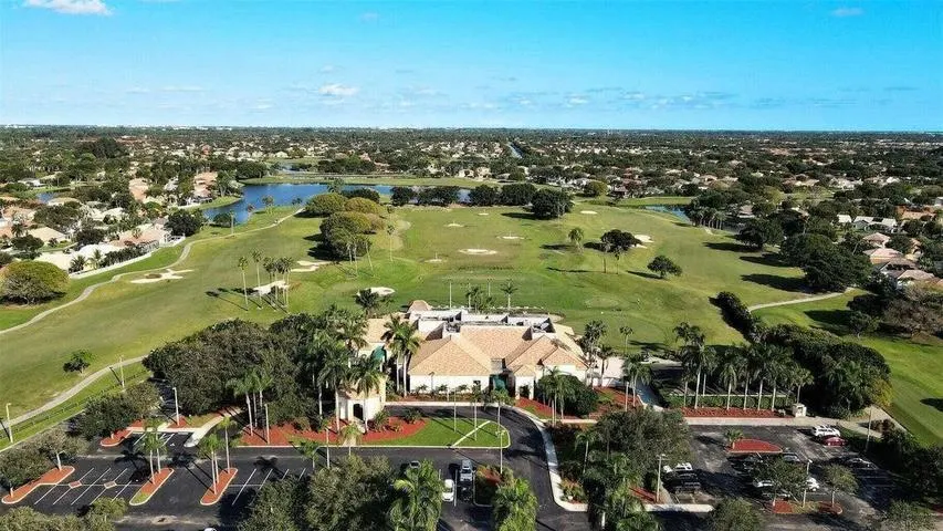5574 Bermuda Dunes Circle