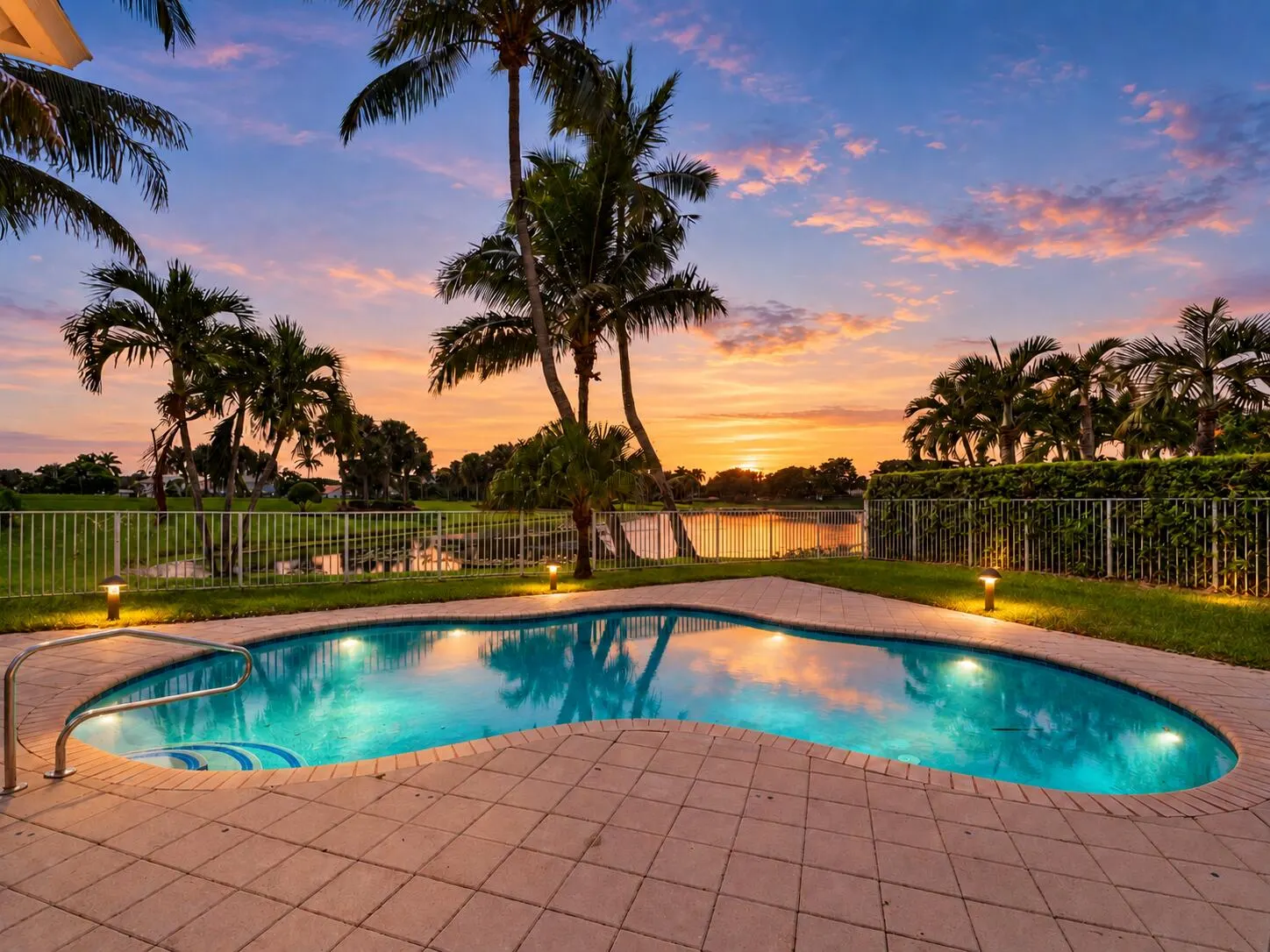 5574 Bermuda Dunes Circle