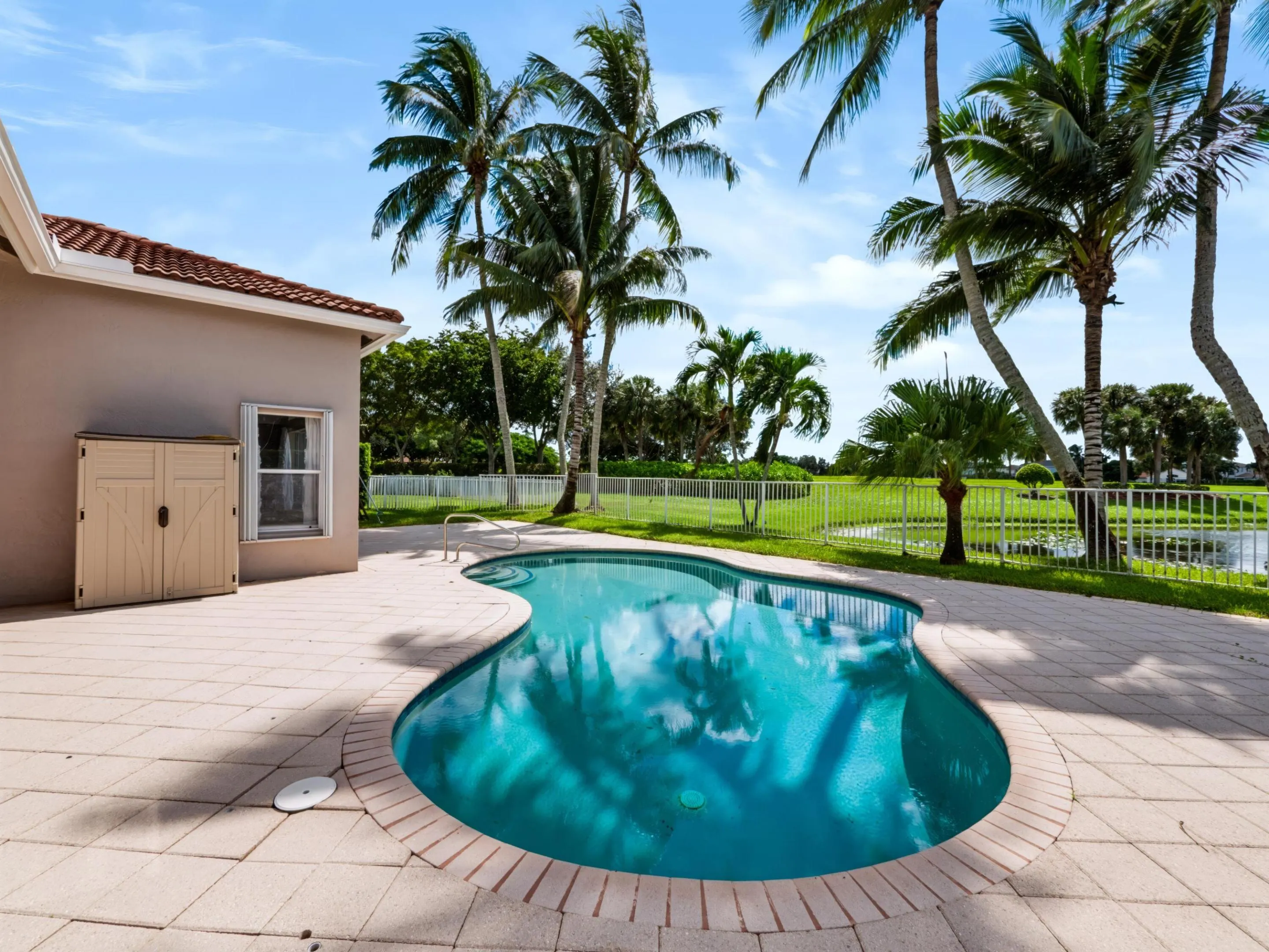 5574 Bermuda Dunes Circle