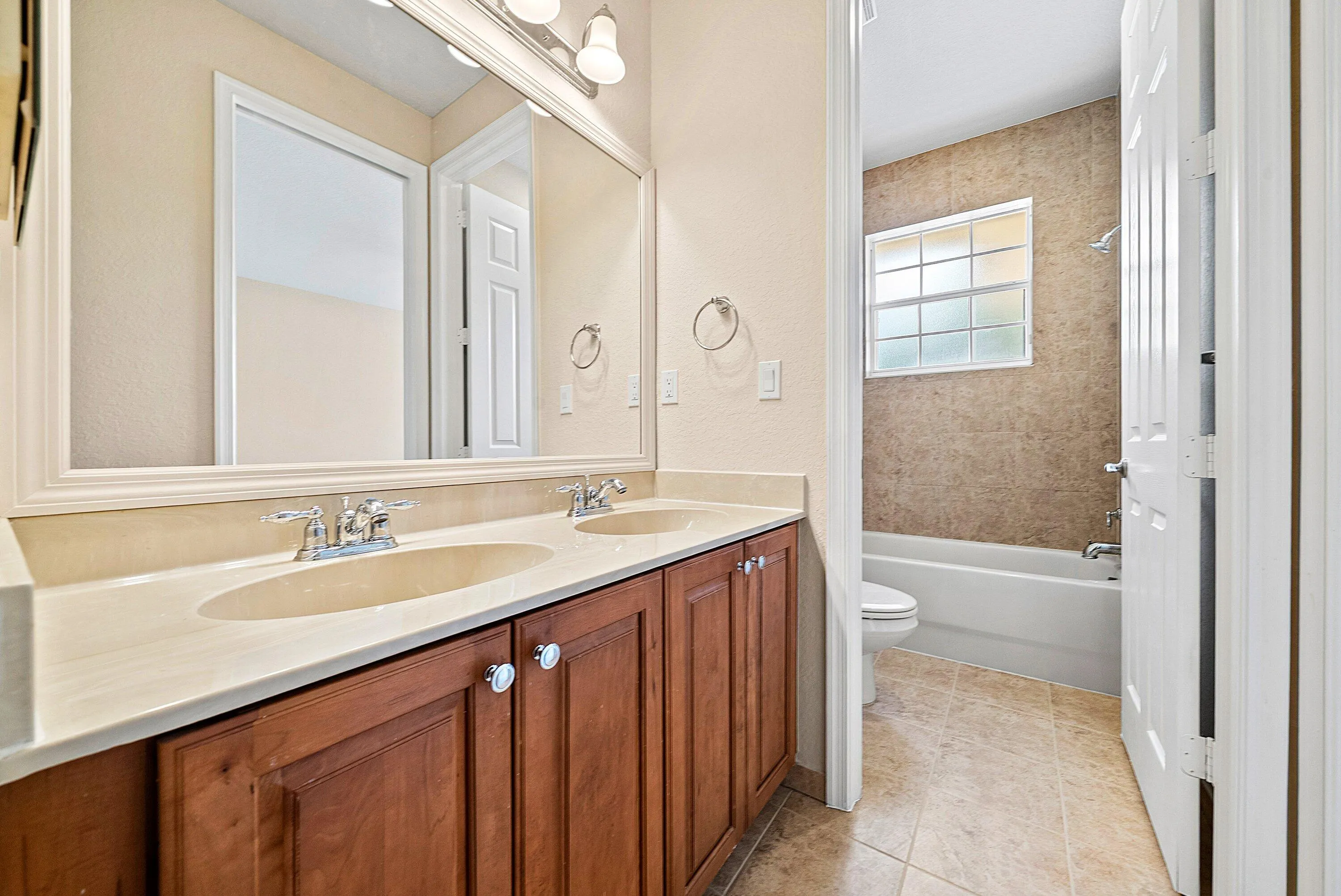3139 SW Otter Lane