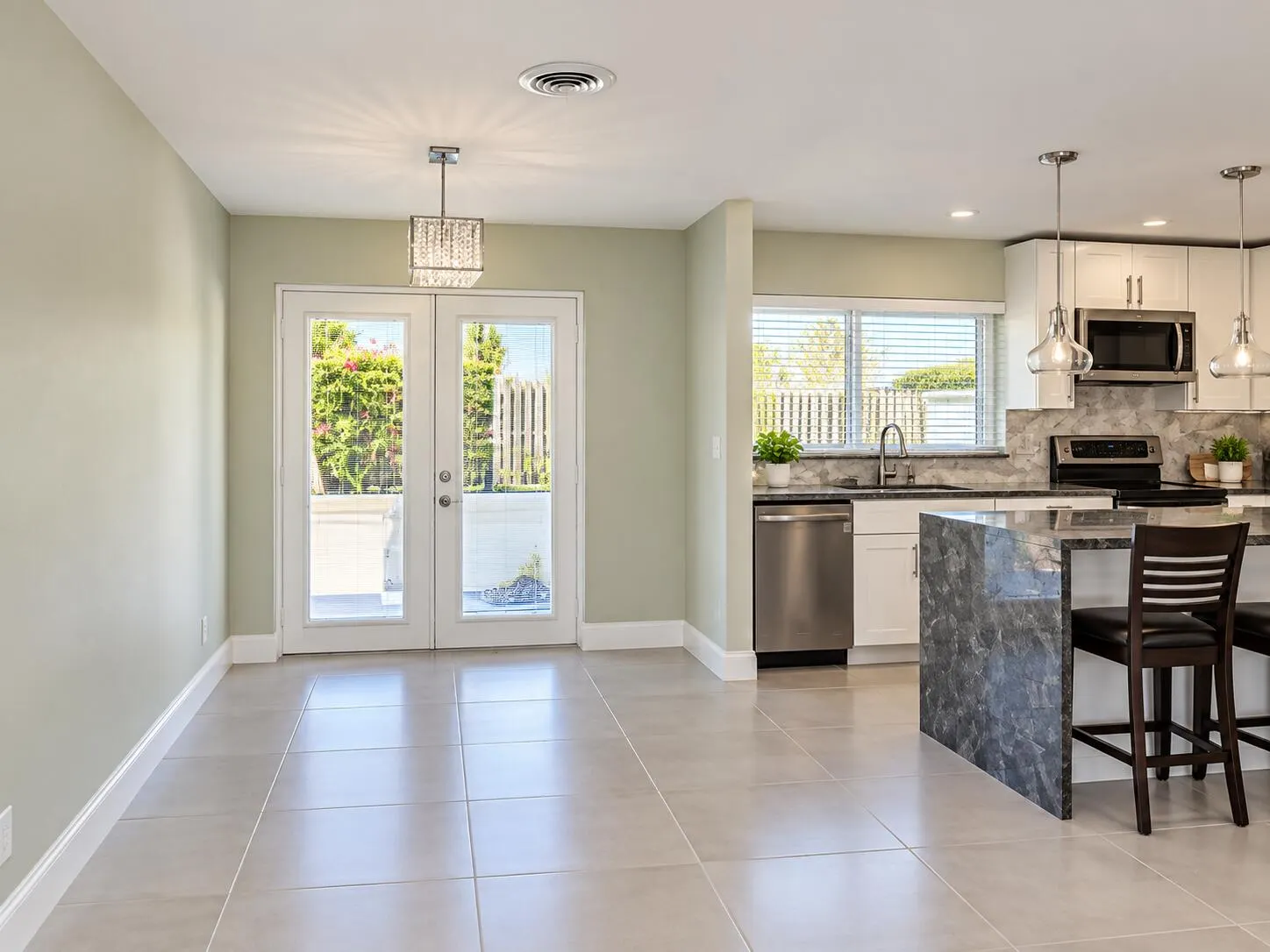 266 SW 12TH Street