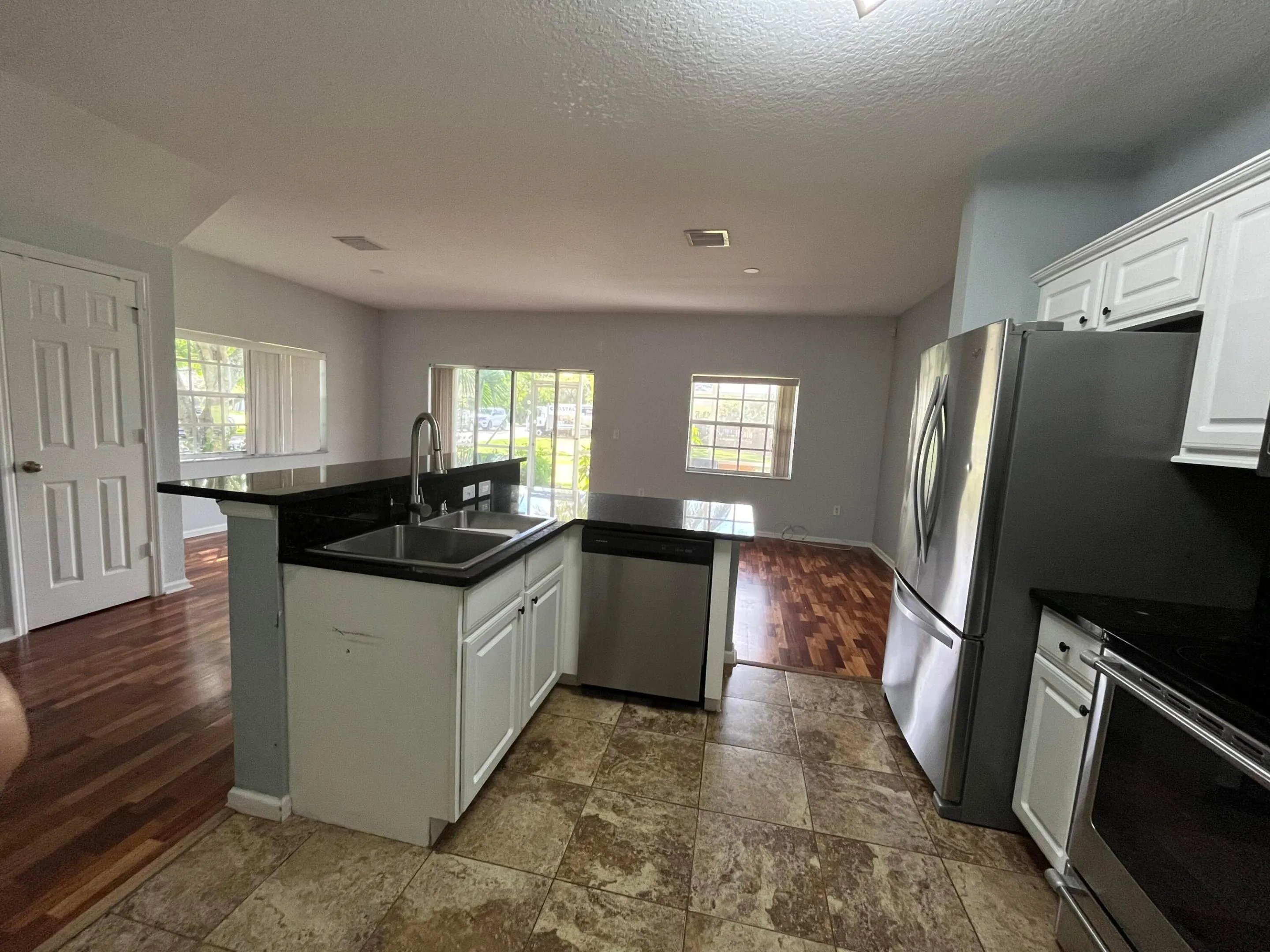 4335 Emerald Vista