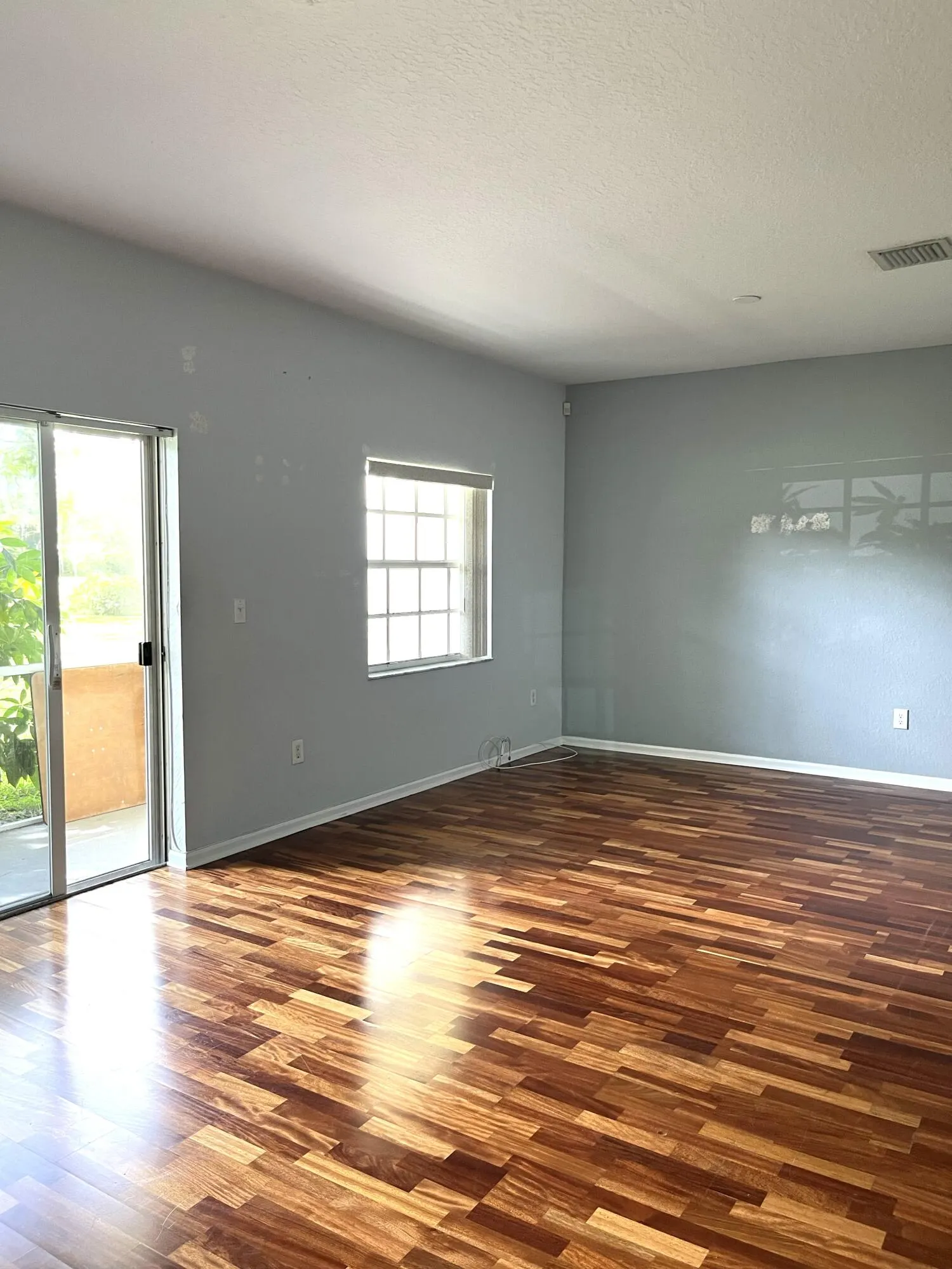 4335 Emerald Vista