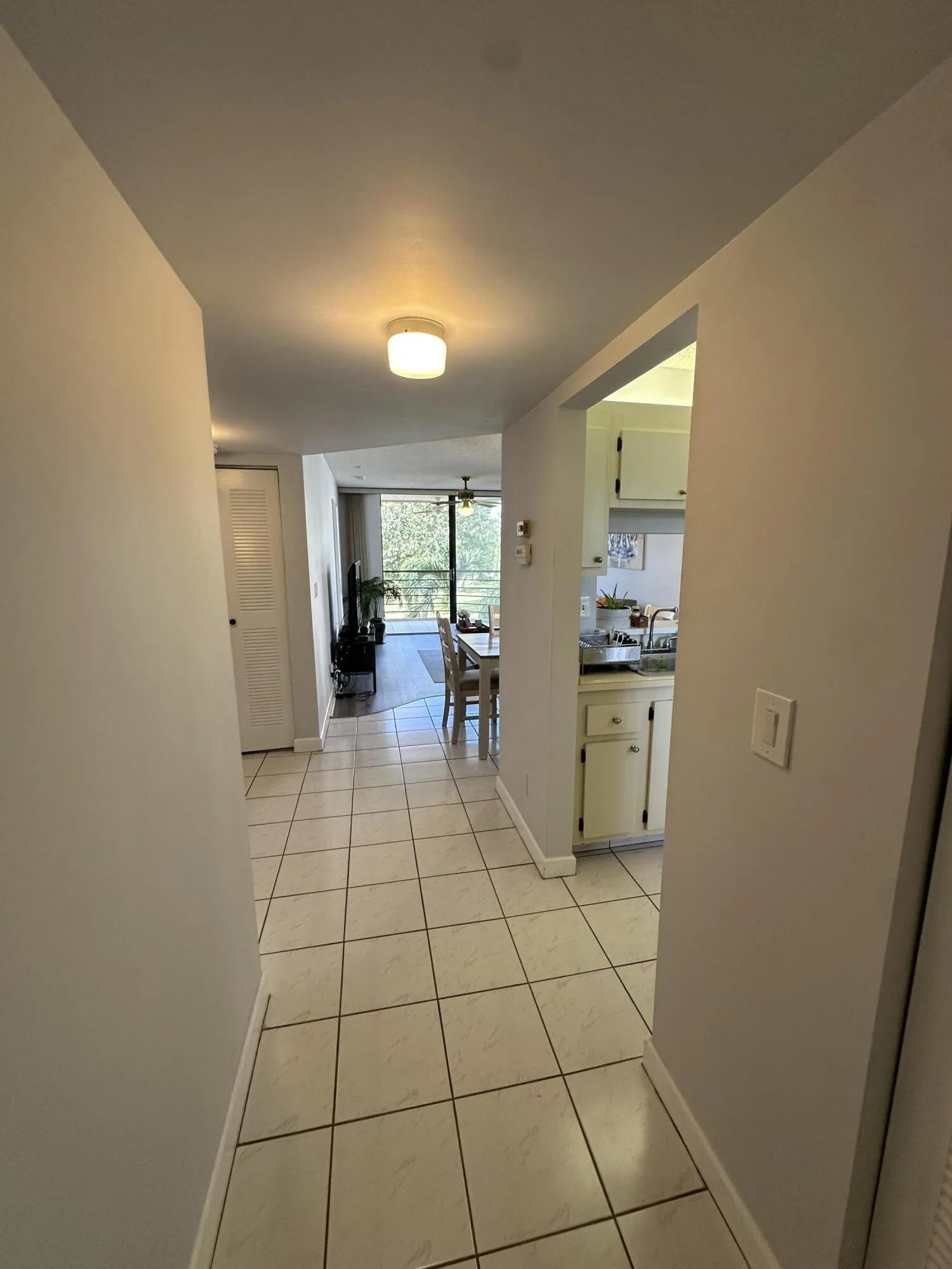 3138 Via Poinciana #317